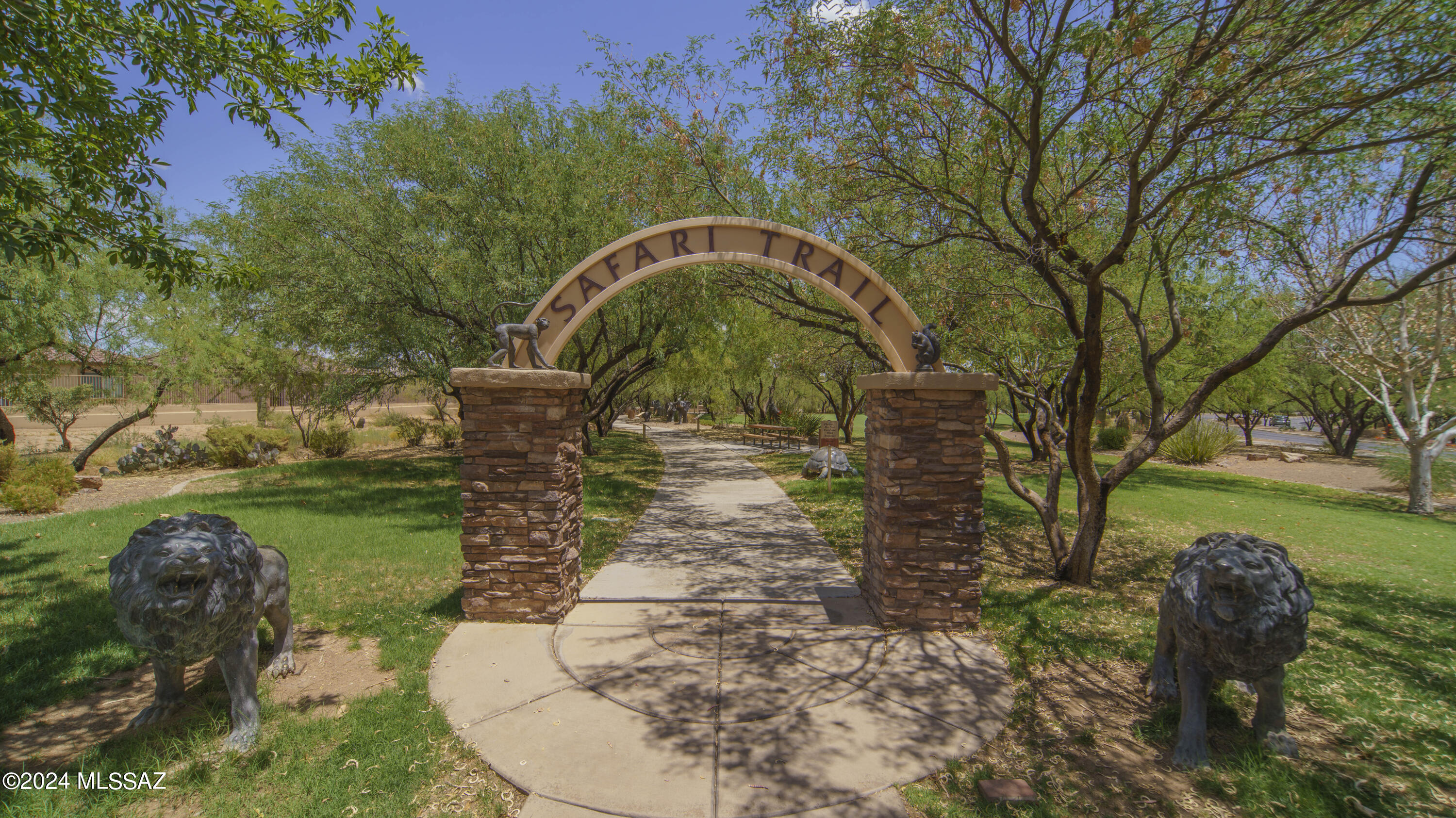 Entrada Del Rio - Residential