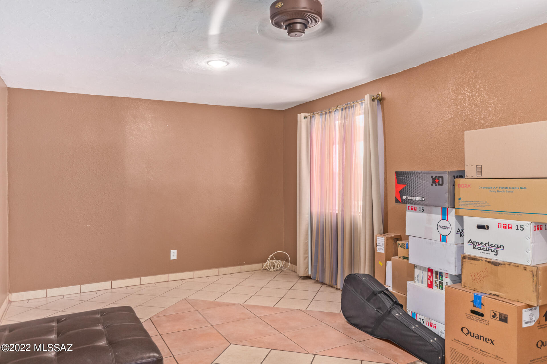 Mission Manor - Residential