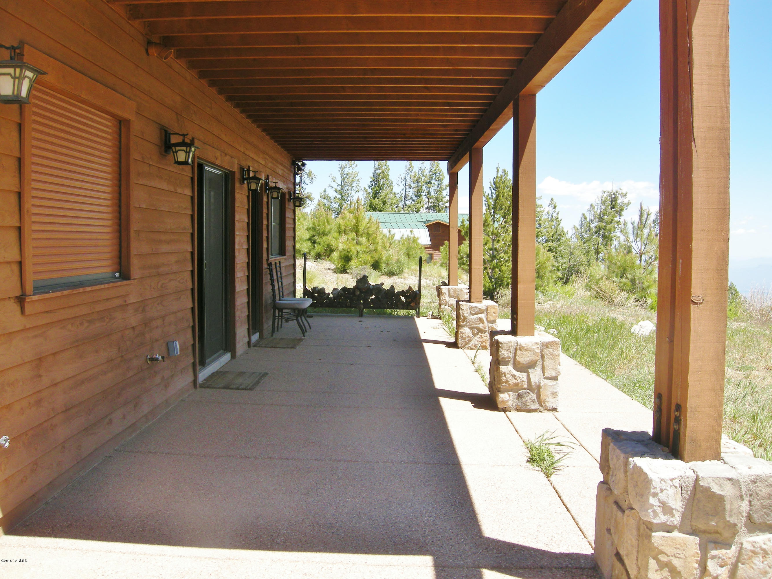 Loma Sabino Pines - Residential