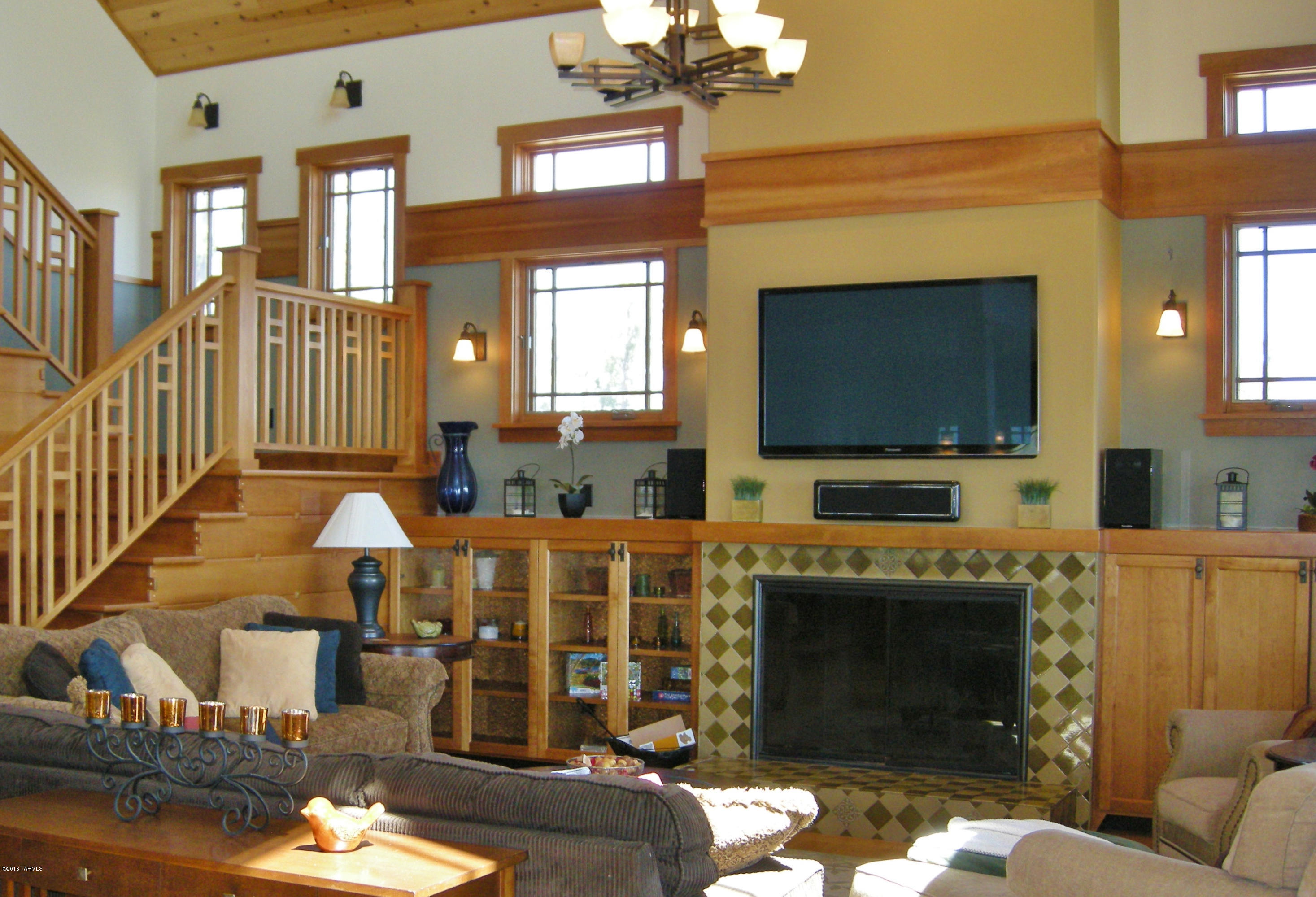 Loma Sabino Pines - Residential