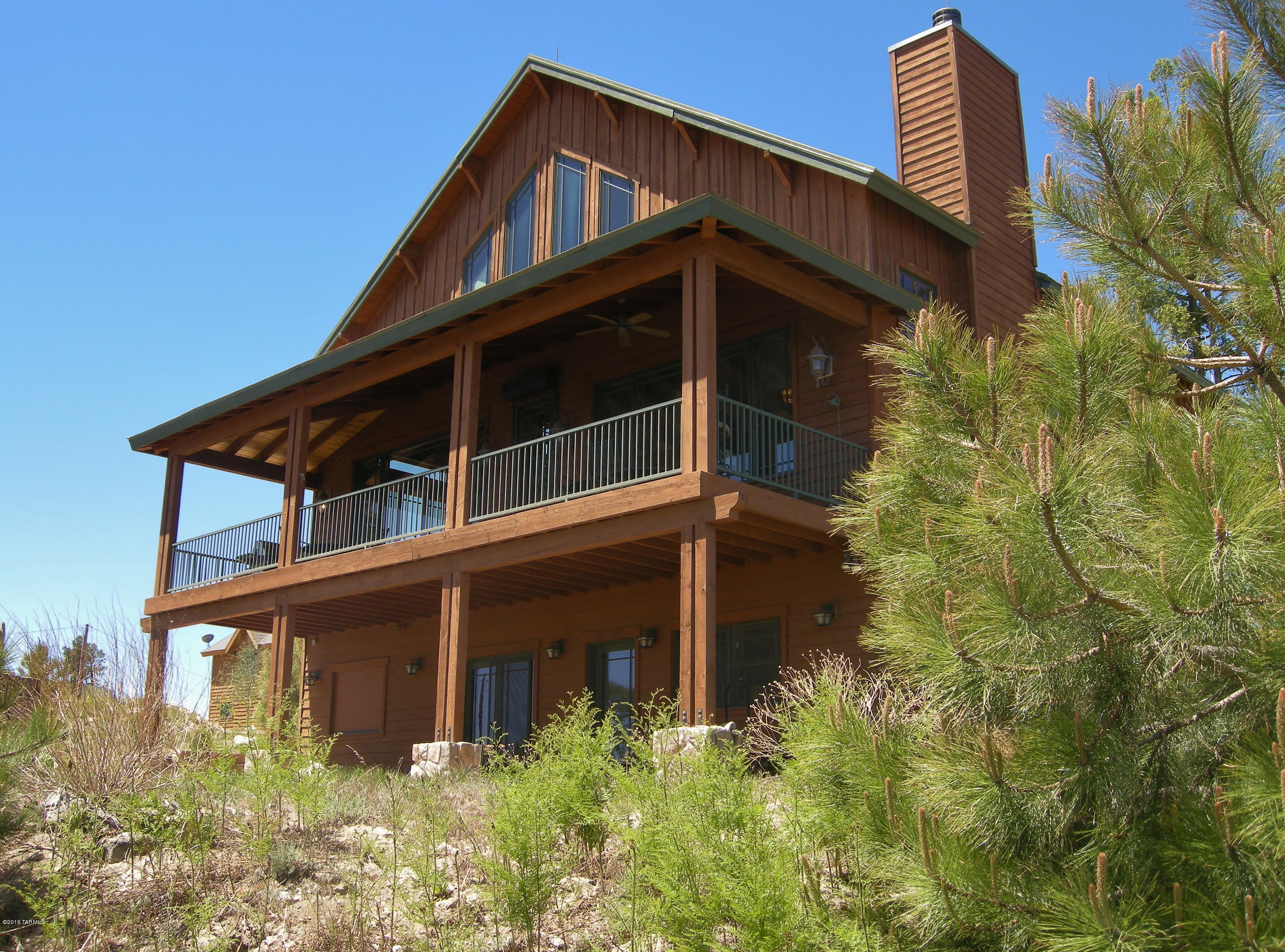 Loma Sabino Pines - Residential