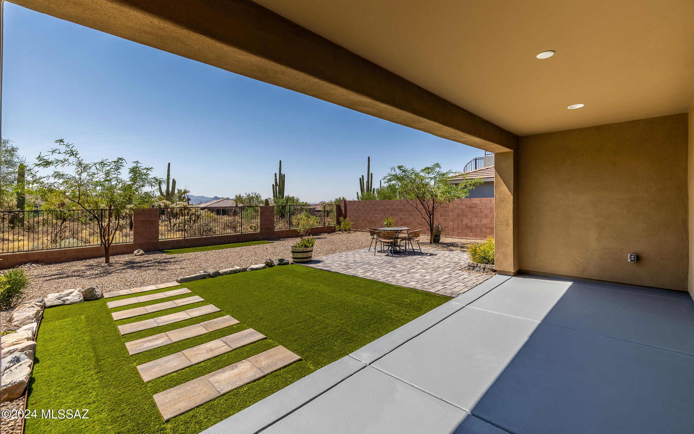 Blue Agave At Dove Mountain - Residential