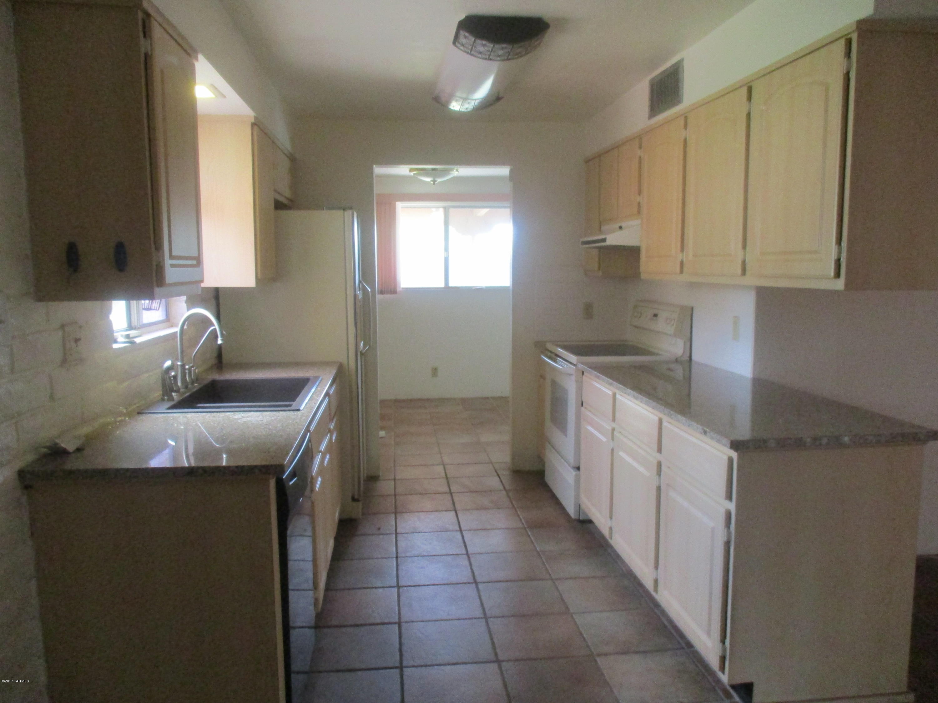 Tanque Verde Terrace (1-56) - Residential