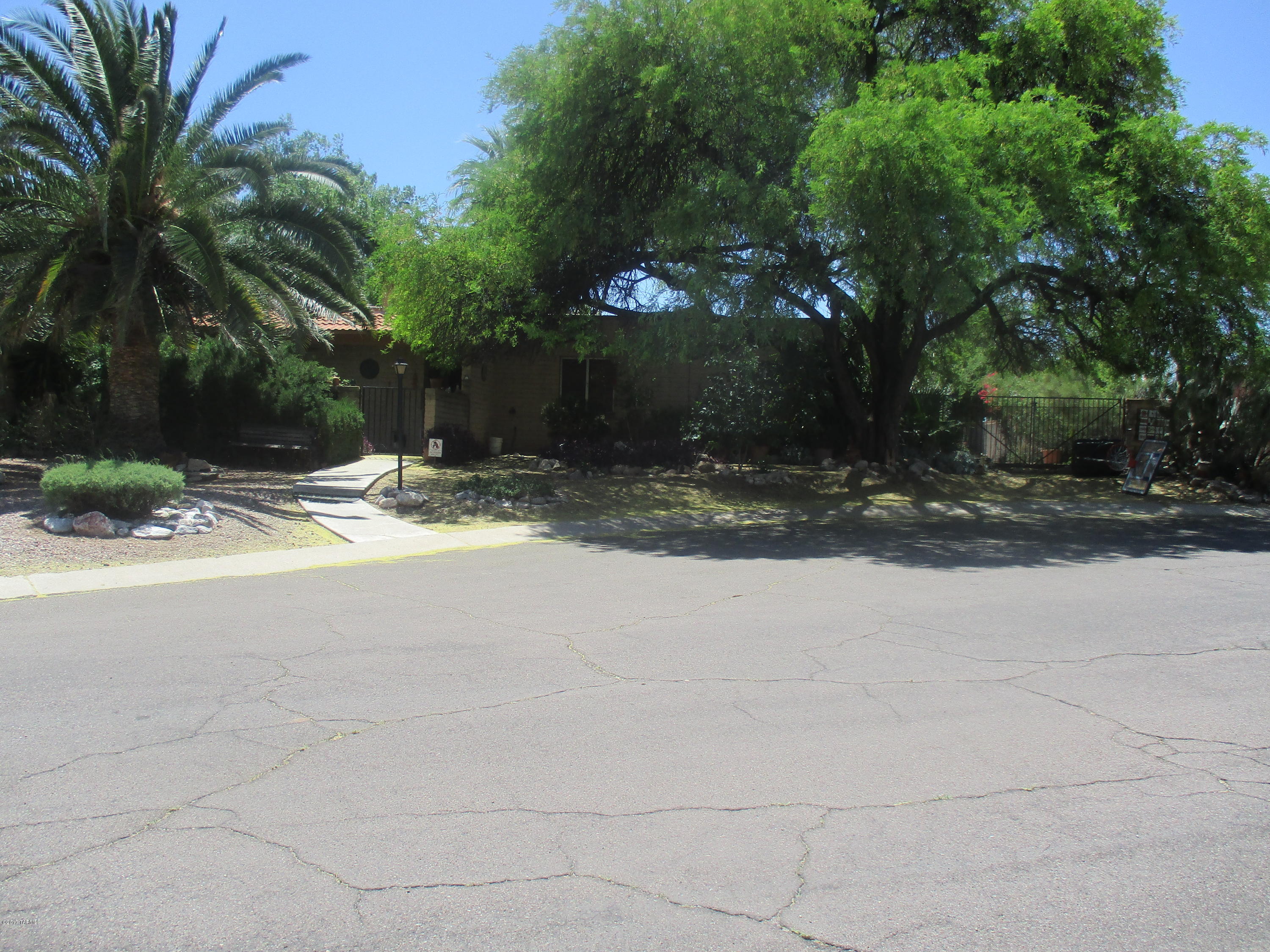 Tanque Verde Terrace (1-56) - Residential