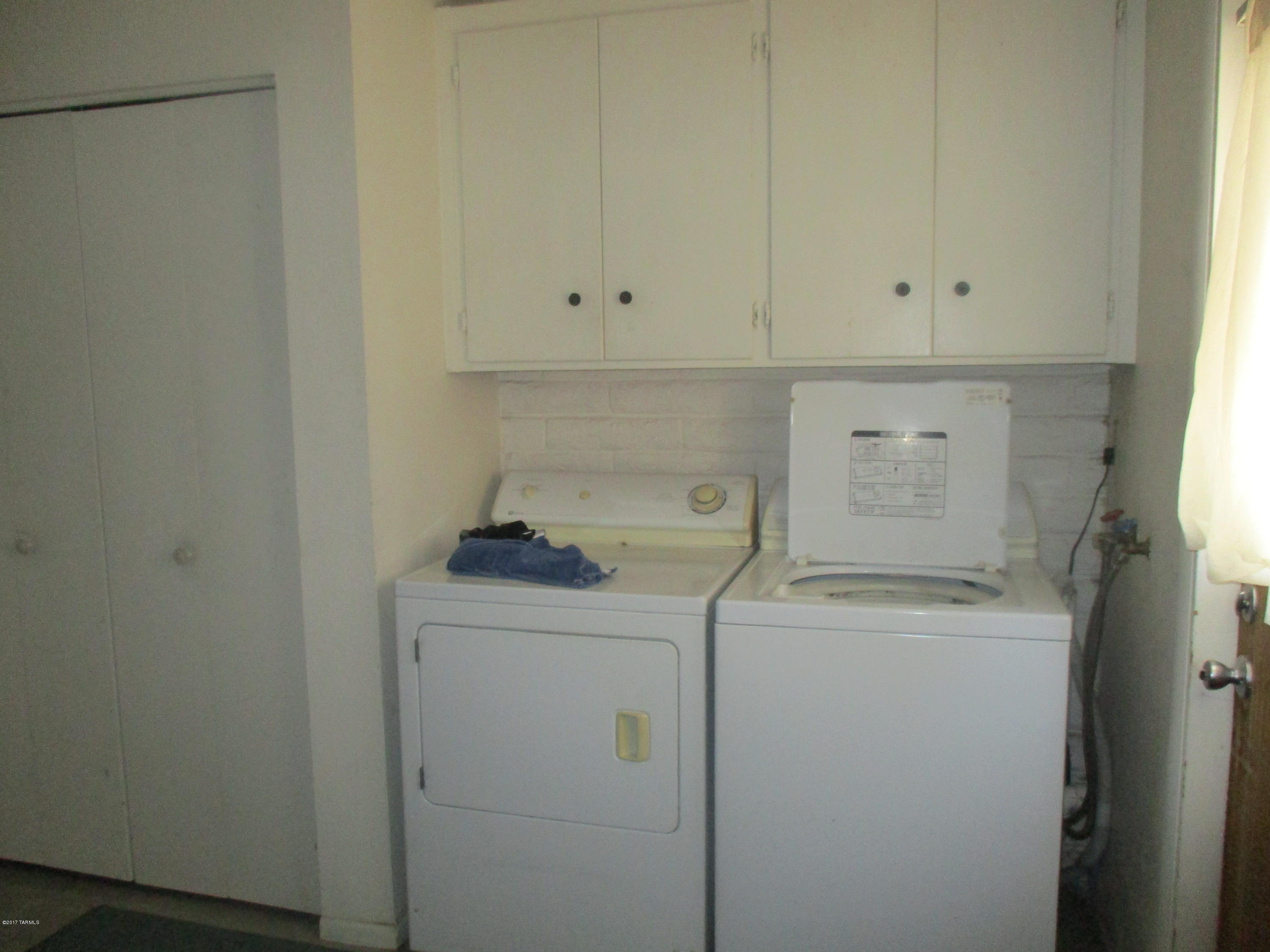 Tanque Verde Terrace (1-56) - Residential