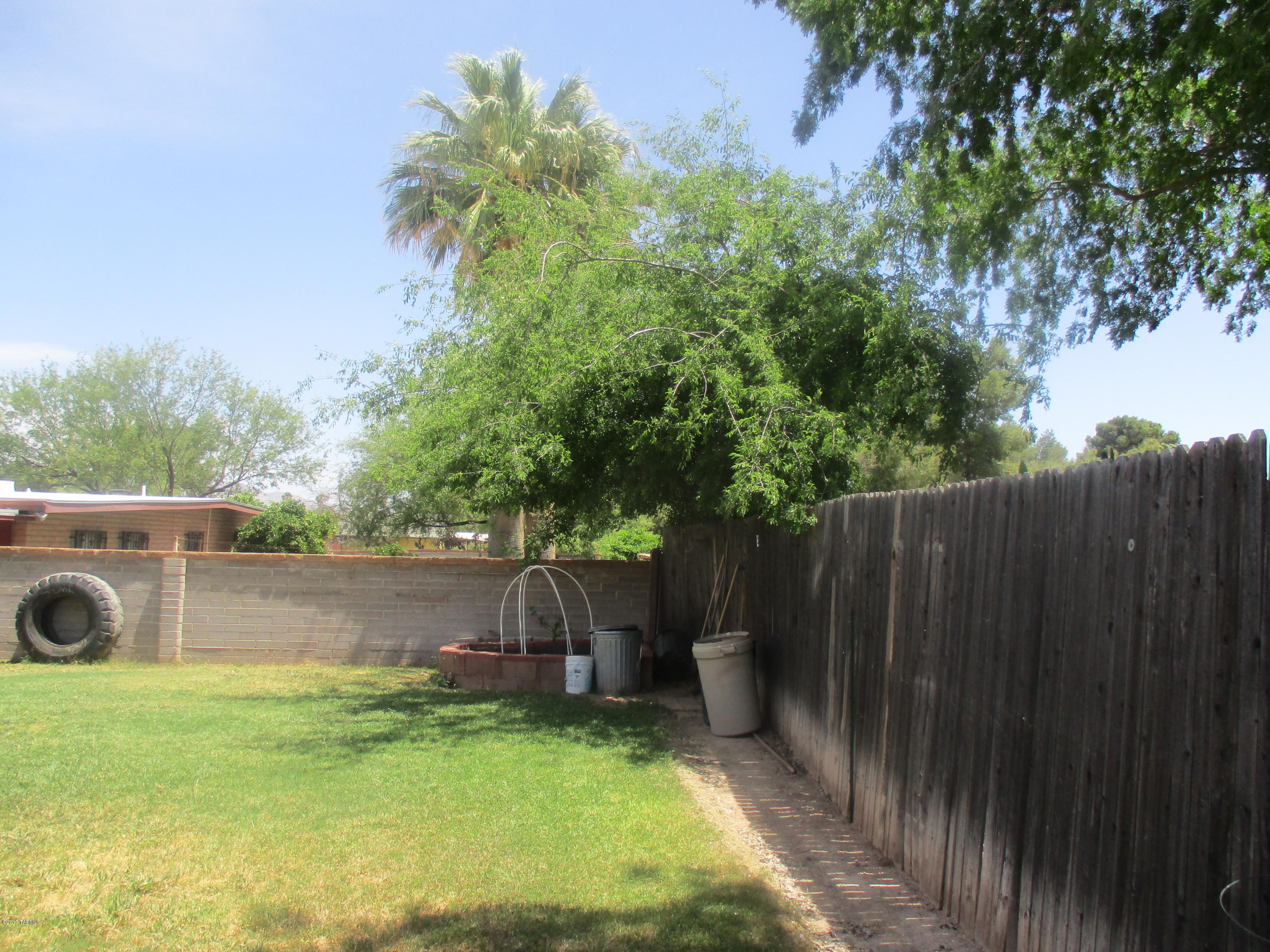 Tanque Verde Terrace (1-56) - Residential