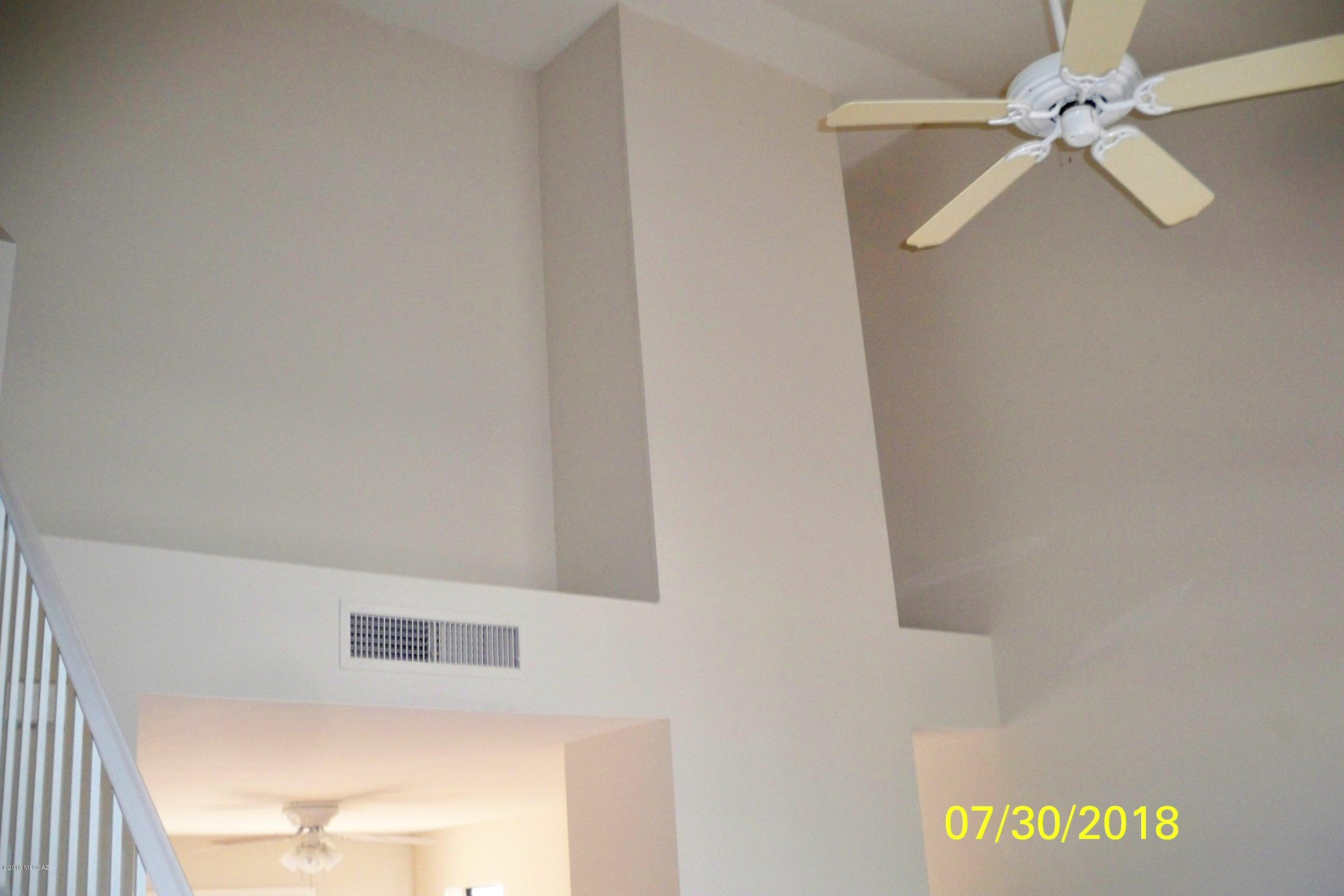Country Club(1-221) - Residential