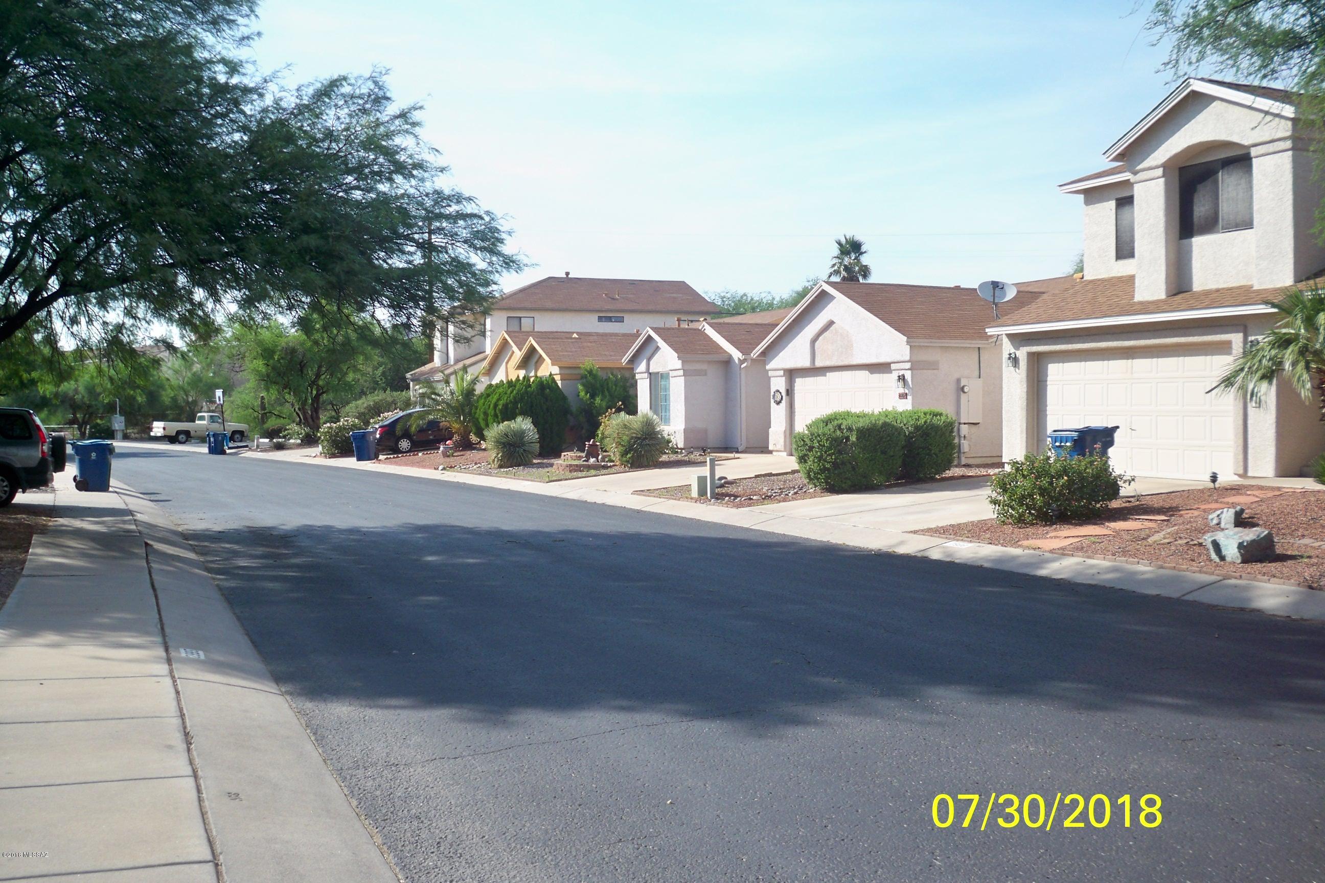Country Club(1-221) - Residential