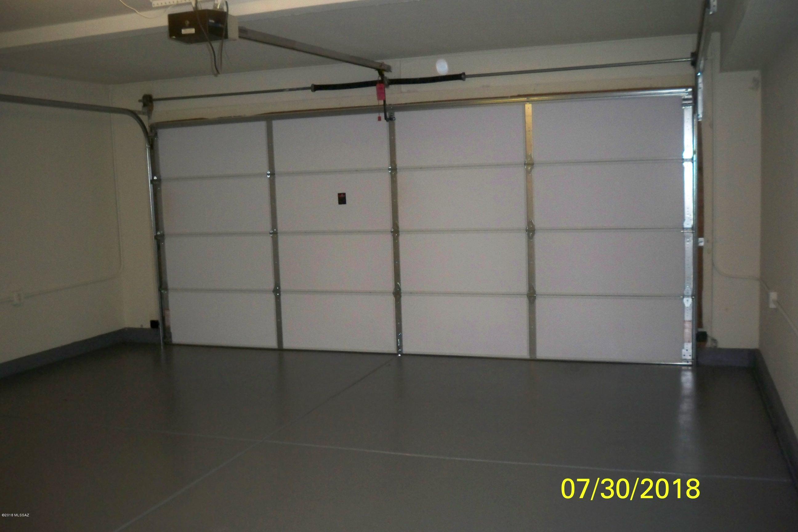 Country Club(1-221) - Residential