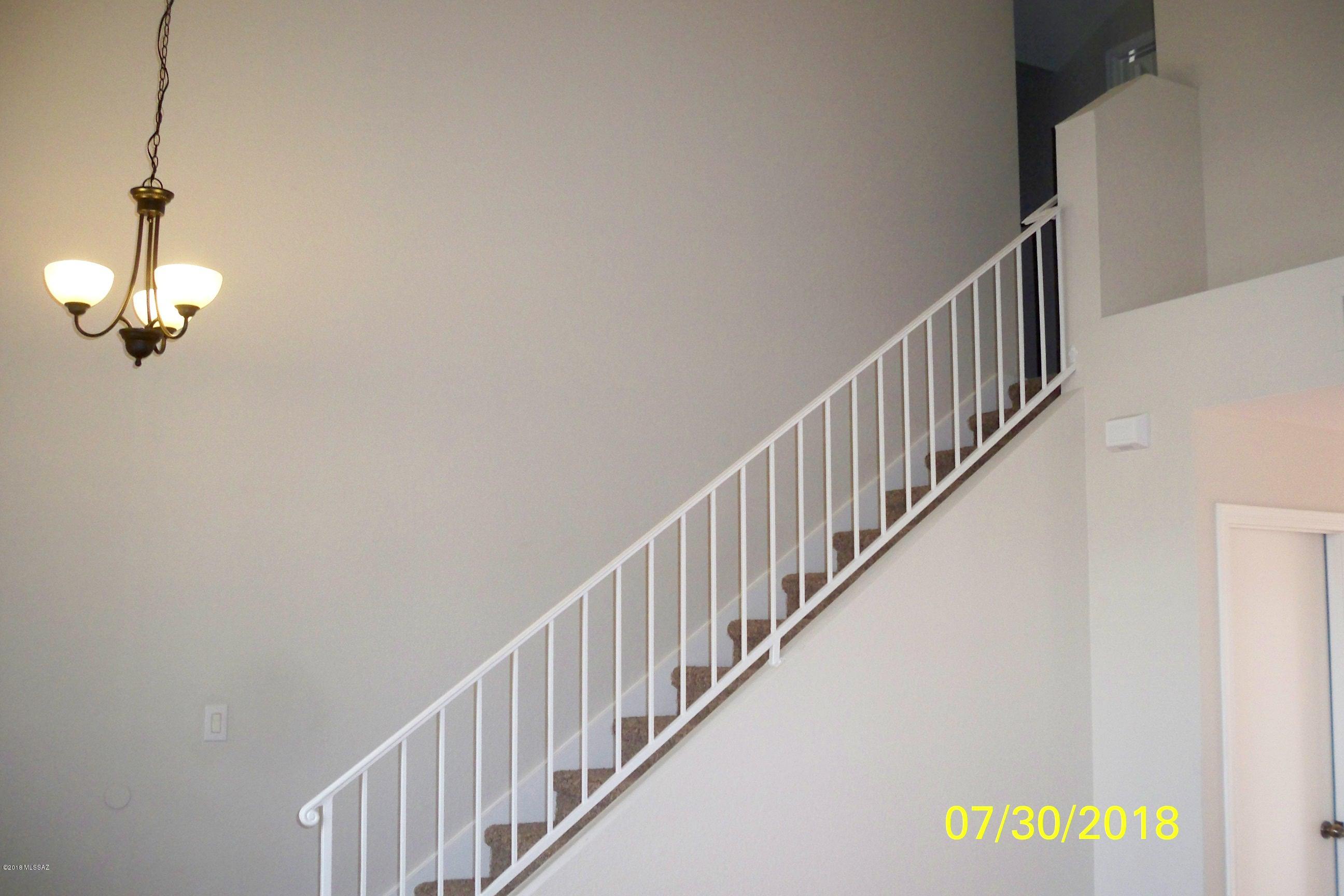 Country Club(1-221) - Residential