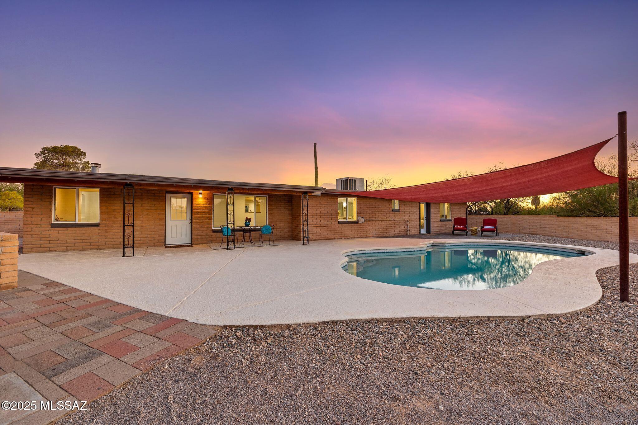 Rancho Feliz (153-352) - Residential
