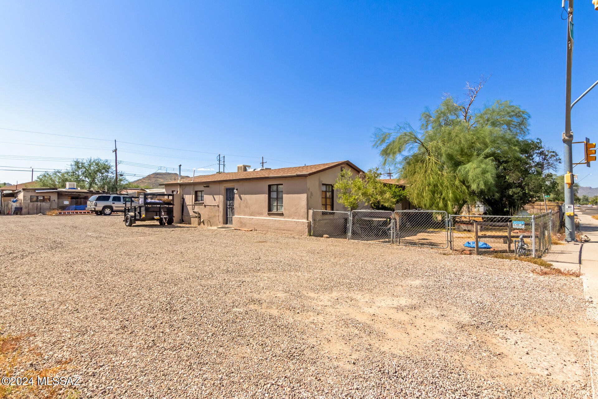 El Rio Park - Residential Income