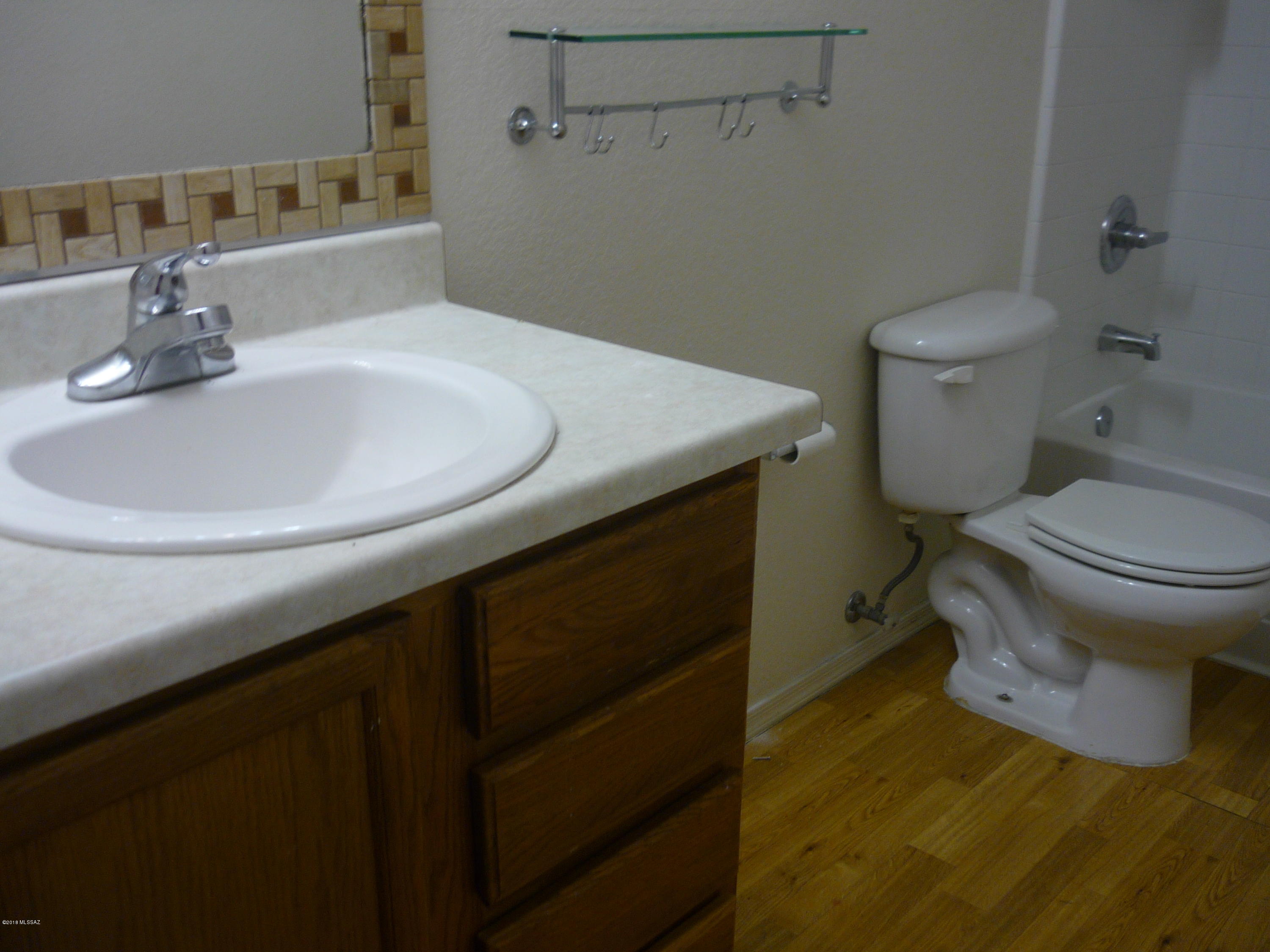 Riverhaven (1-373) - Residential Lease