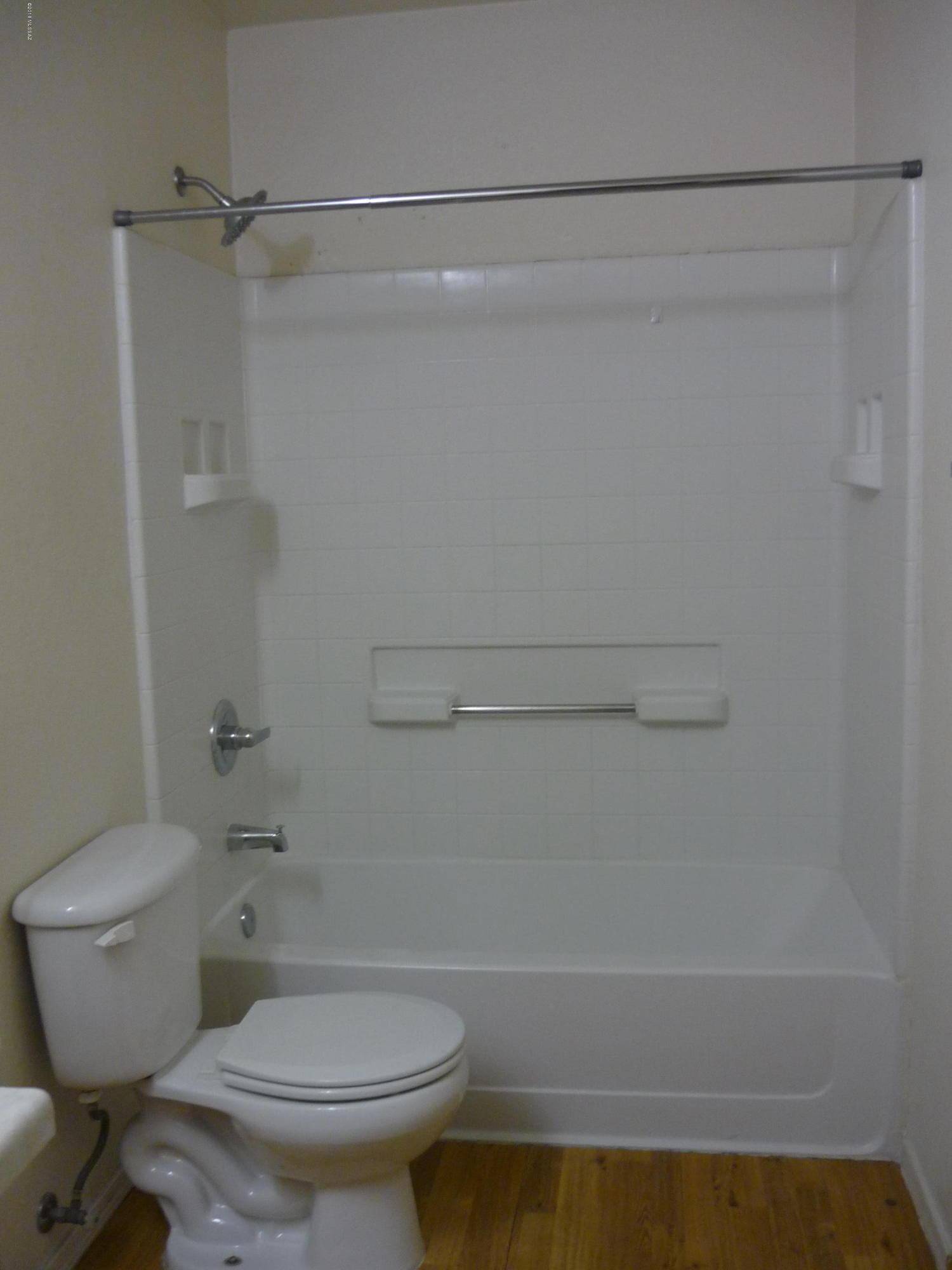 Riverhaven (1-373) - Residential Lease