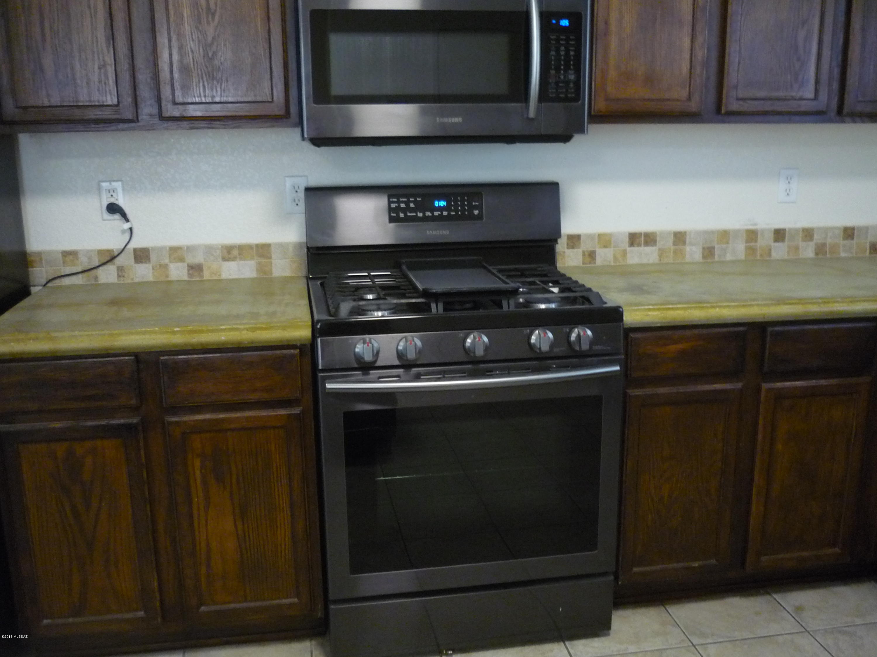 Riverhaven (1-373) - Residential Lease