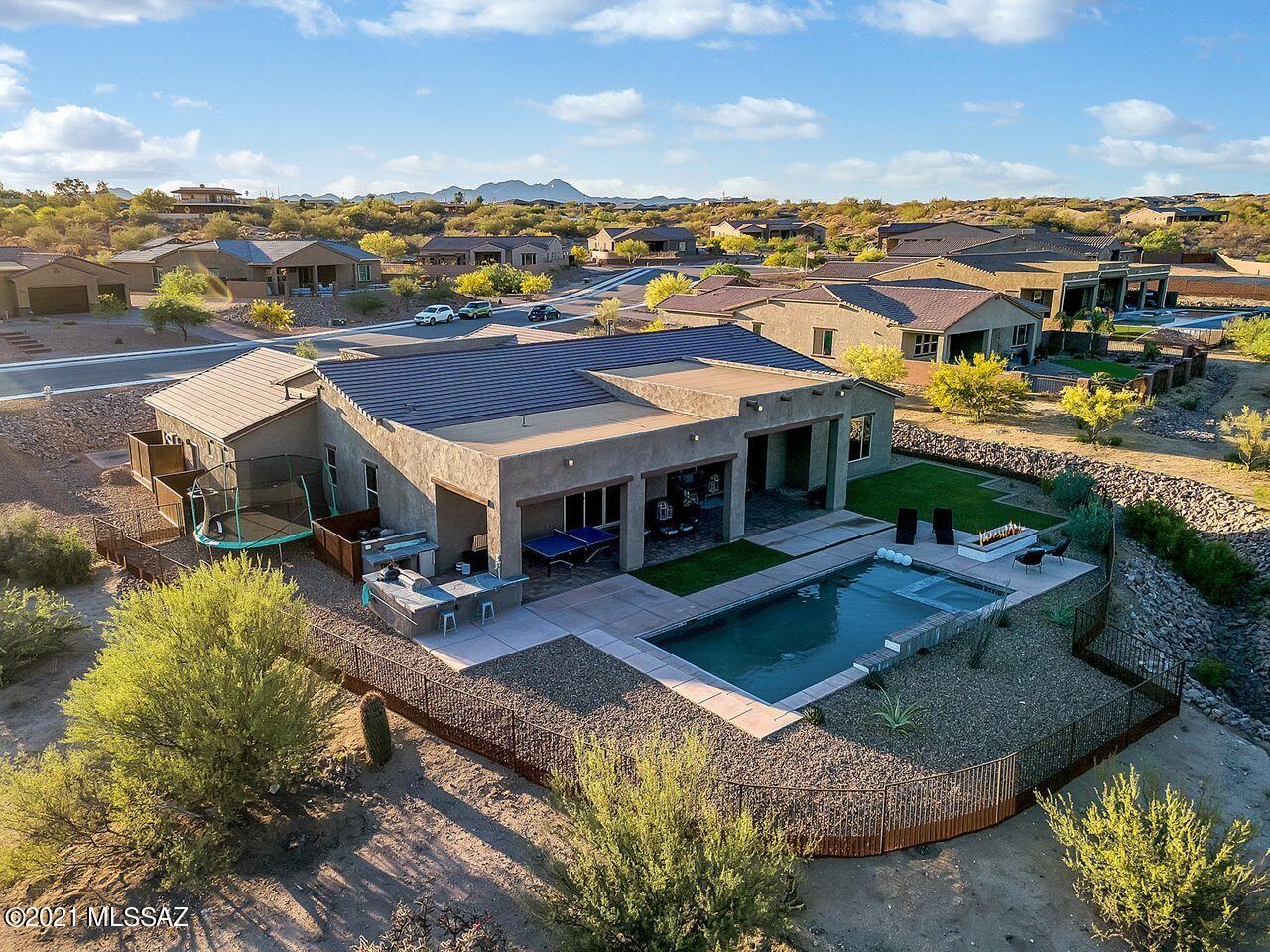 Sanctuary At Silverhawke - Residential