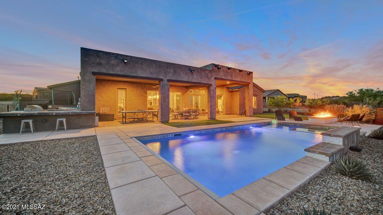 Sanctuary At Silverhawke - Residential