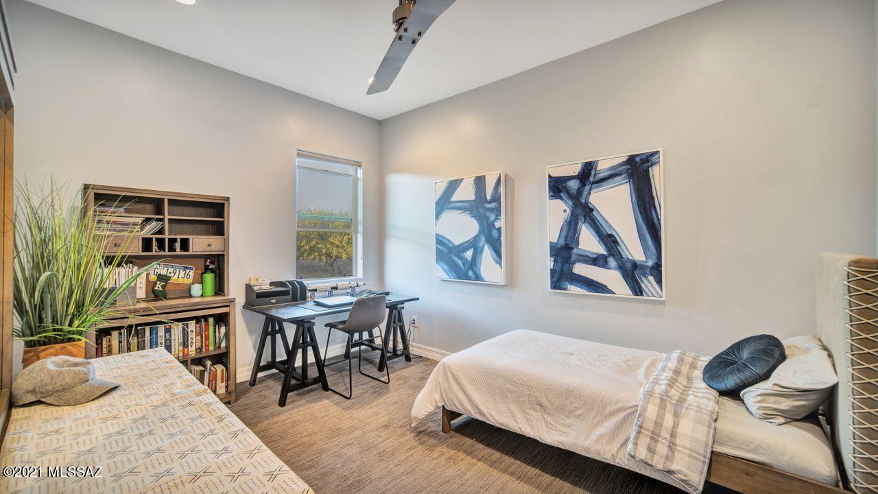 Sanctuary At Silverhawke - Residential