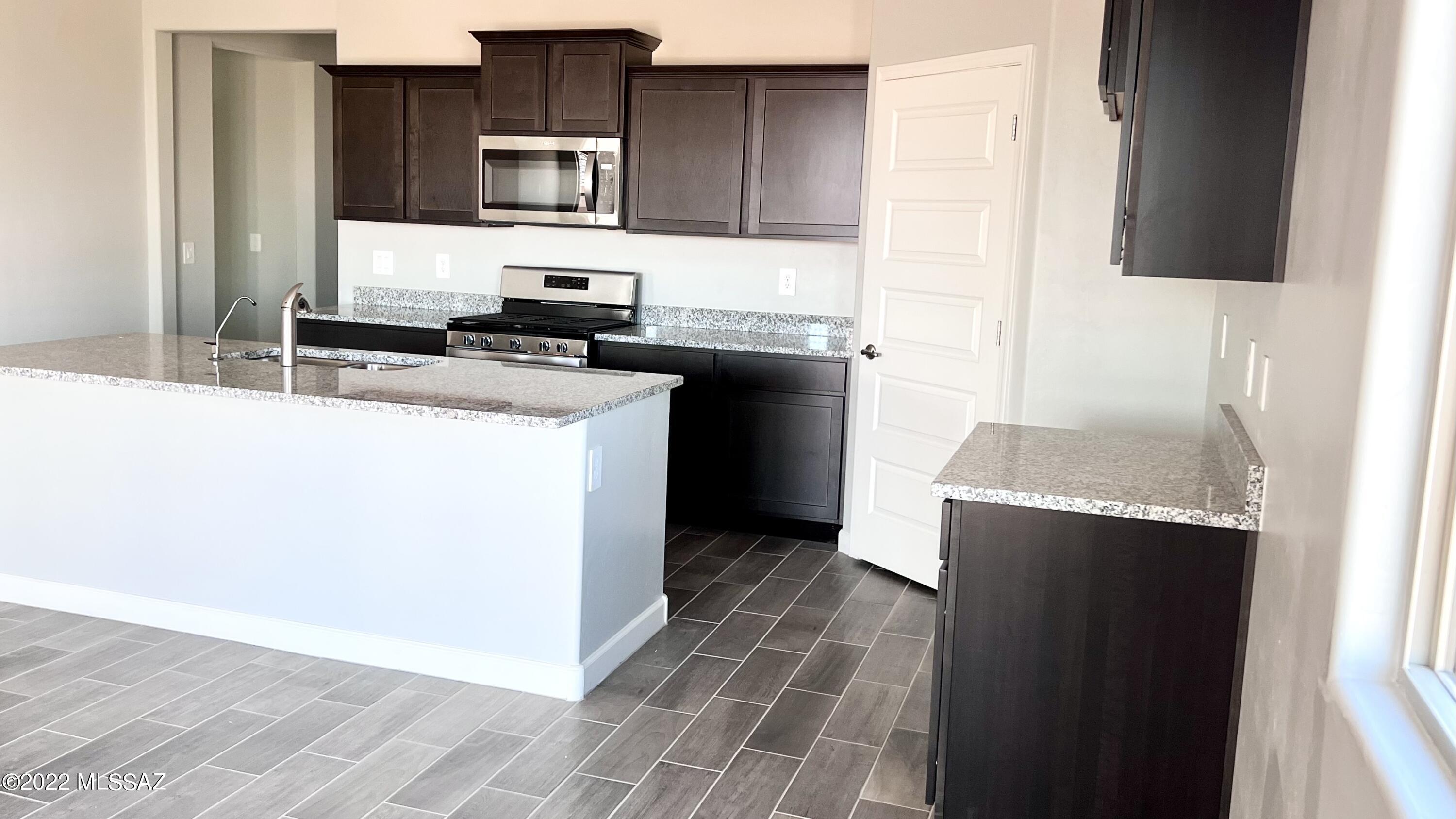 Santa Cruz Meadows (1-239) - Residential Lease