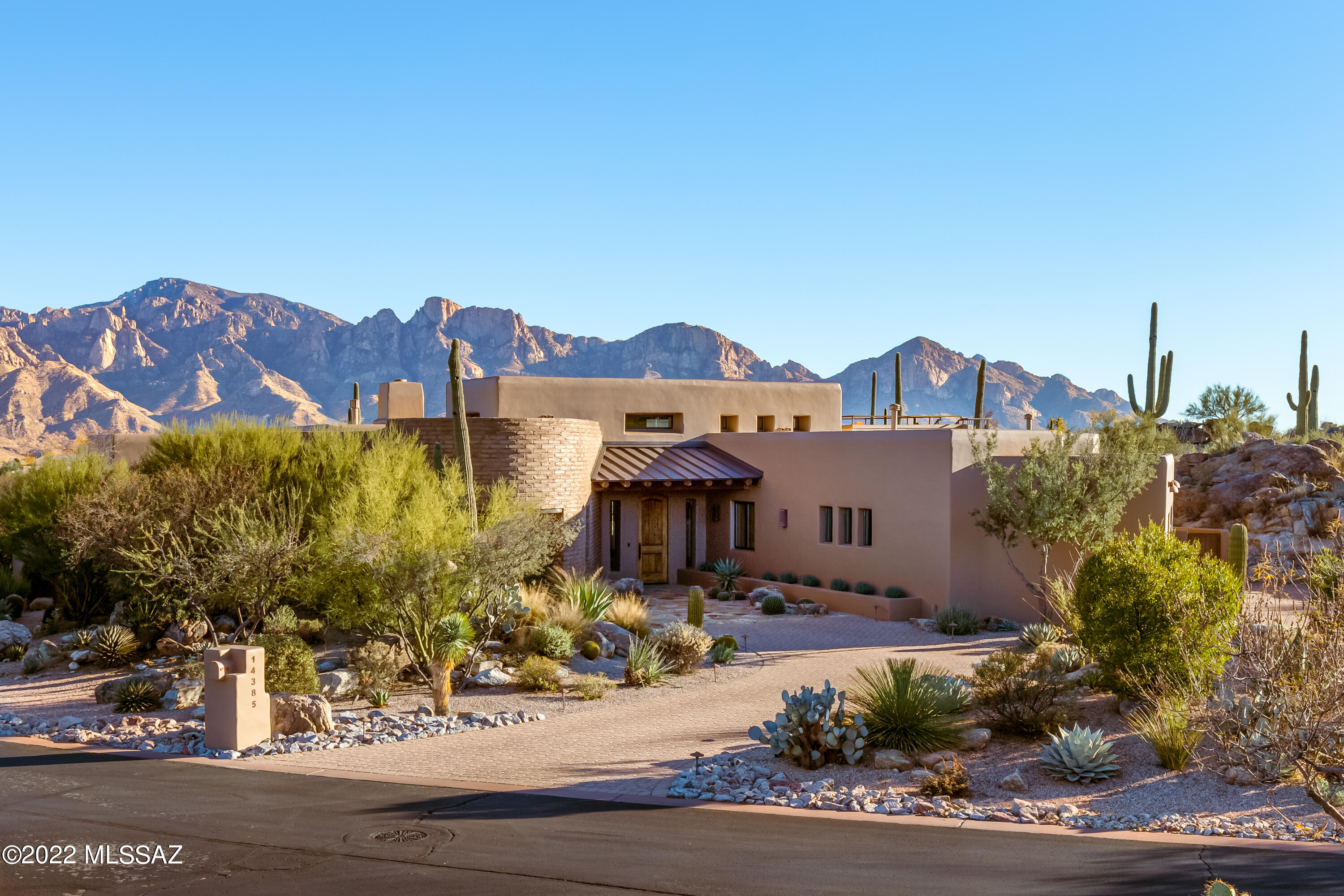 Honey Bee Ridge(The Estates At) - Residential