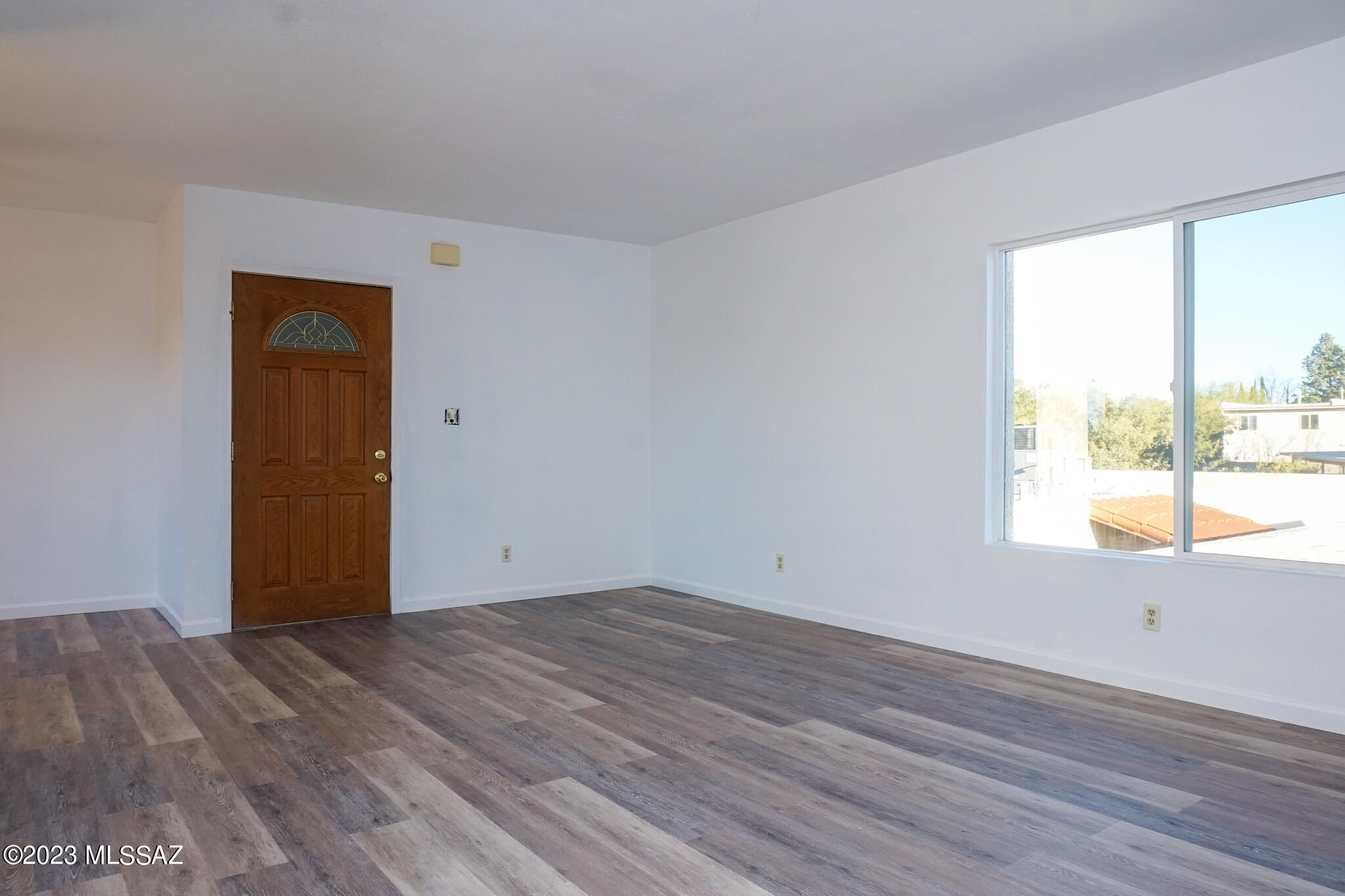SUPER CUTE CLEAN & MOVE IN READY 2bd 1ba Condo. Bright & Open spacious home features gorgeous new laminate flooring throughout. Functional kitchen includes a refrigerator. Stackable washer/dryer. Brand new water heater. Freshly painted interior. Balcony facing the west to open space and a beautiful Mountian View. Located very near the community swimming pool.