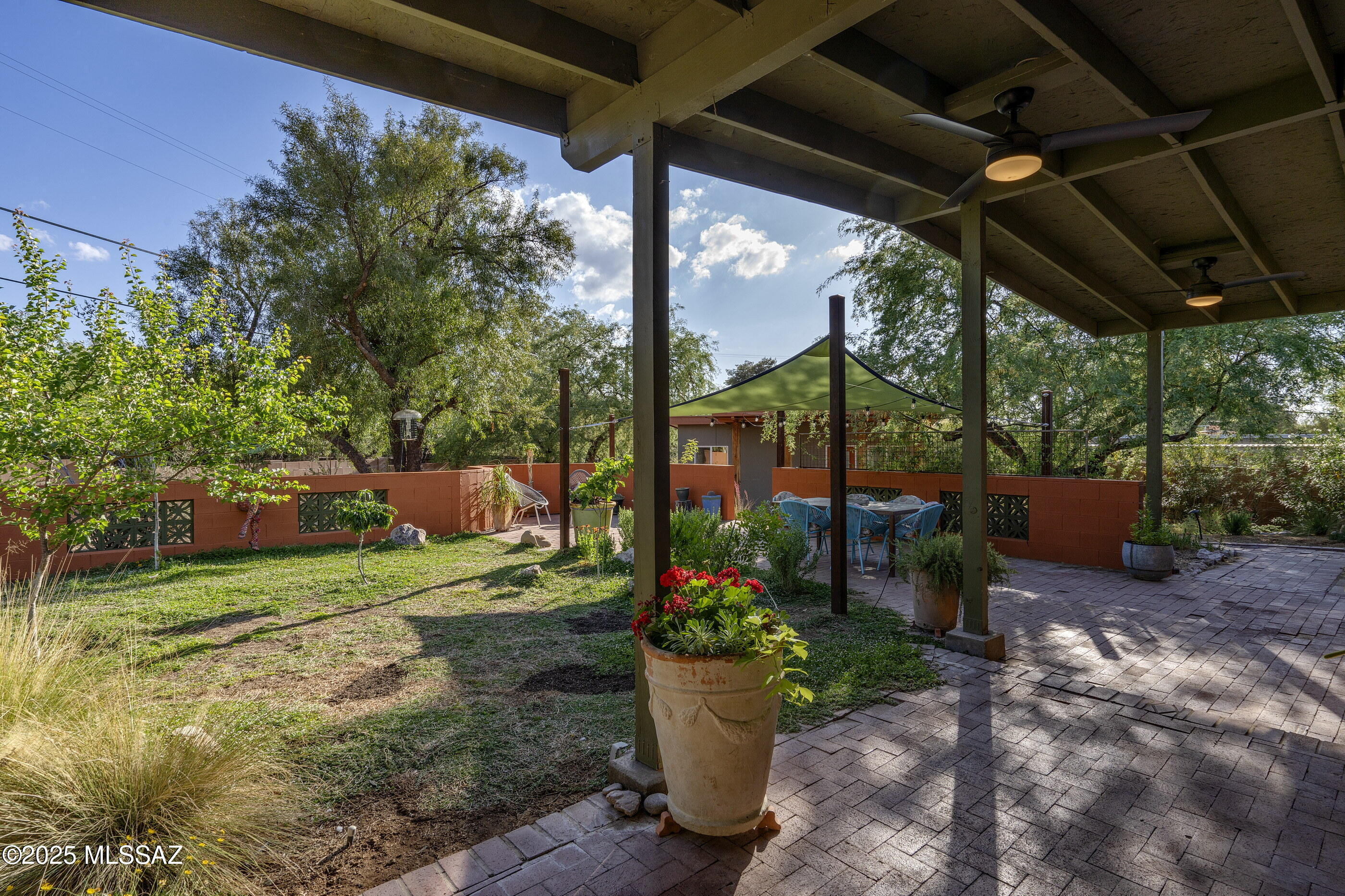 Club Crest Estates - Residential