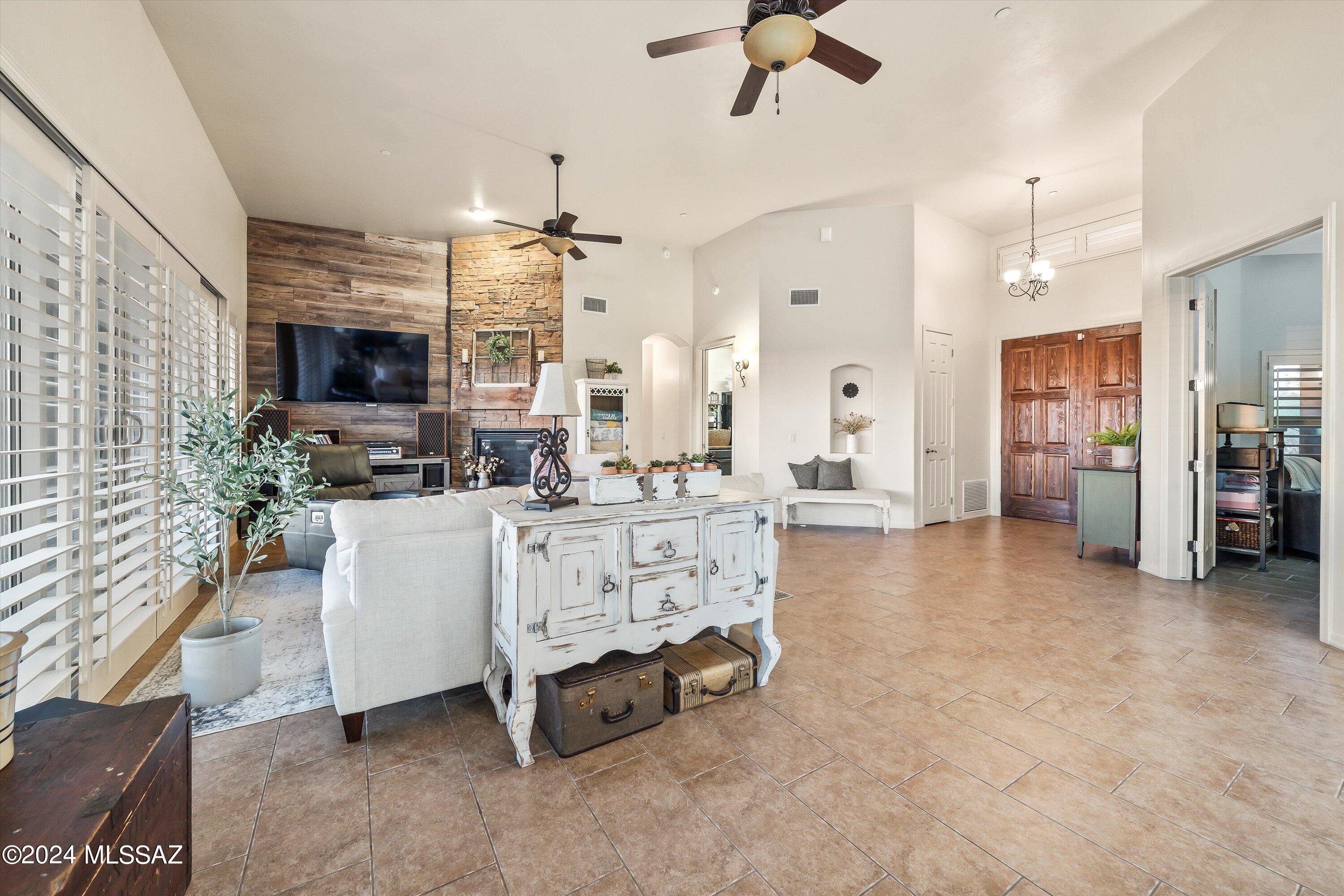 Coyote Creek (1-395) - Residential