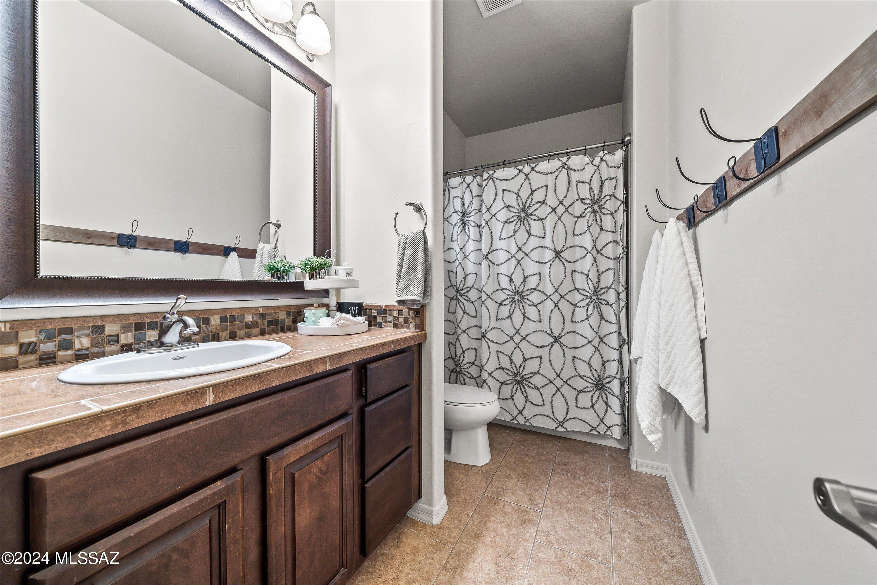 Coyote Creek (1-395) - Residential