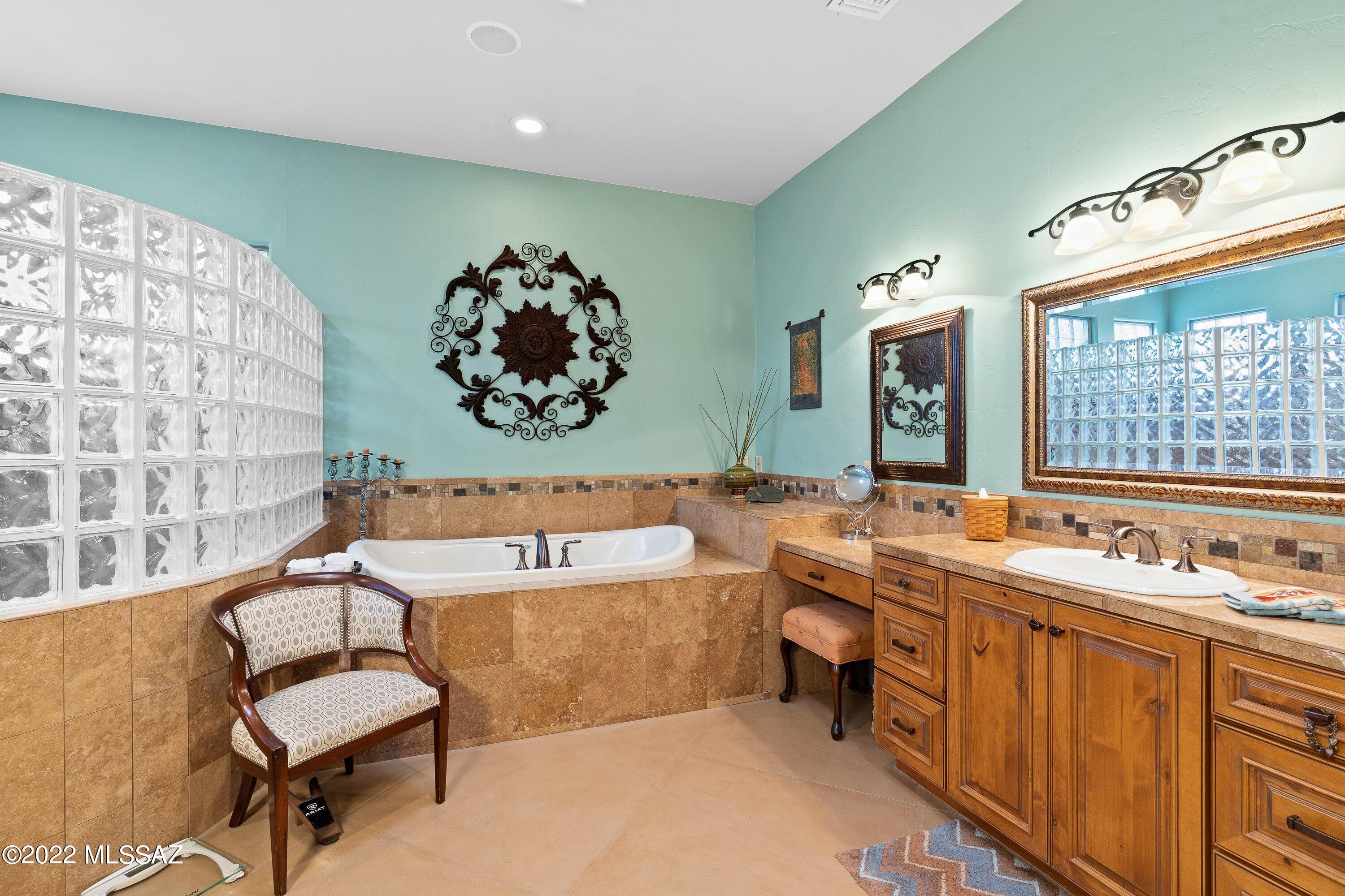 Coyote Creek (1-395) - Residential