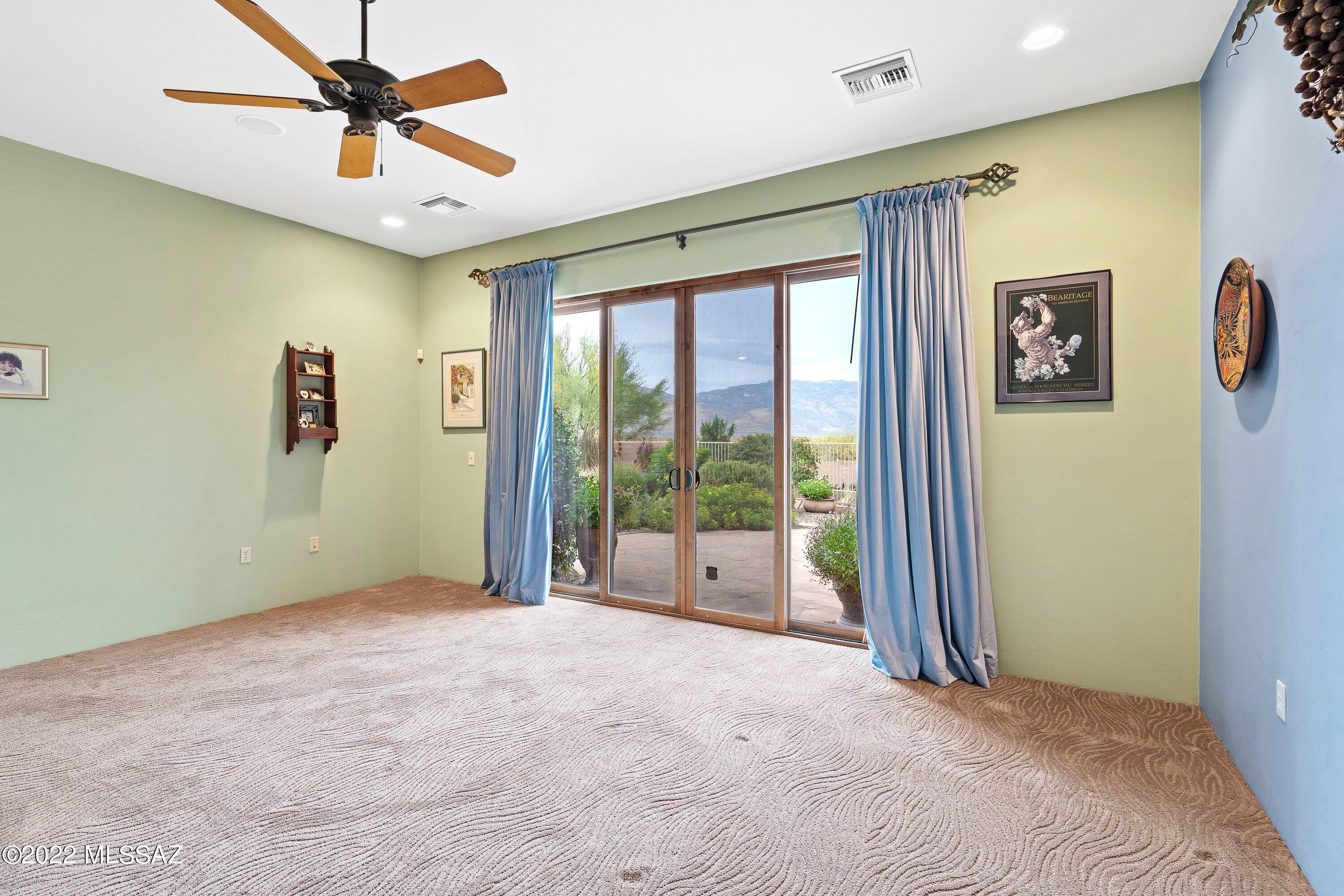 Coyote Creek (1-395) - Residential