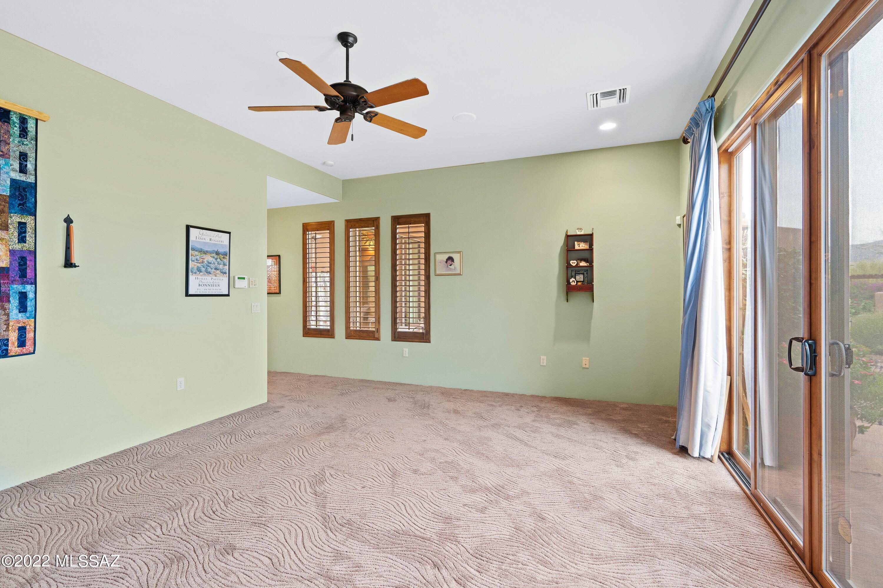Coyote Creek (1-395) - Residential