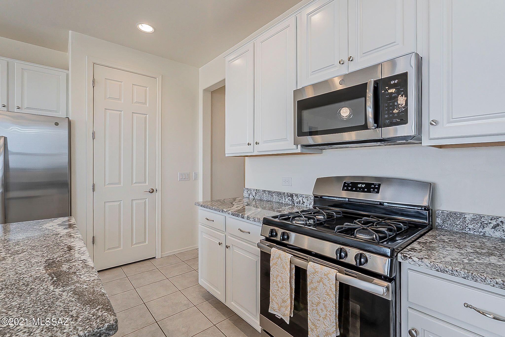 La Estancia De Tucson (1-330) - Residential