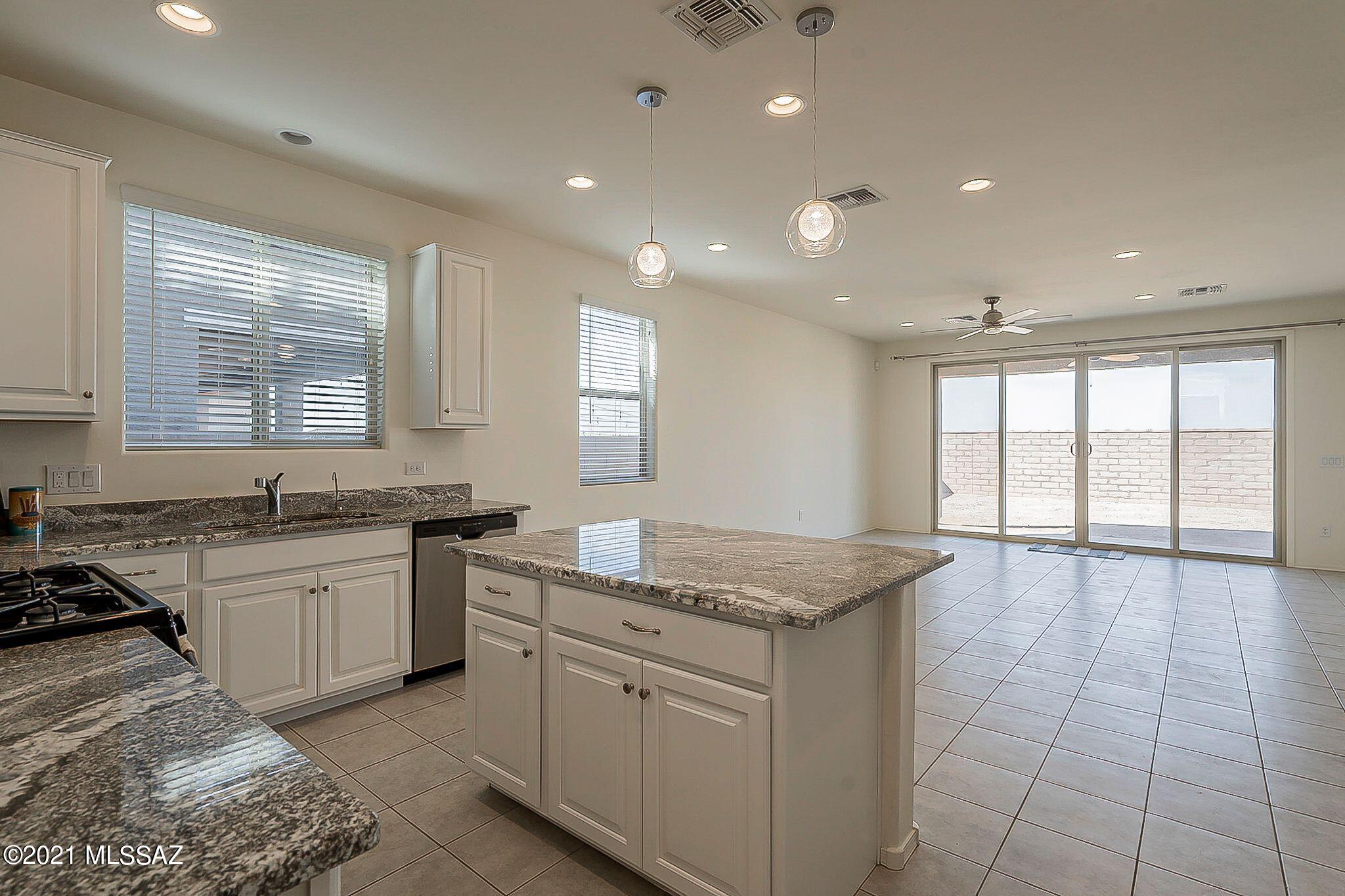 La Estancia De Tucson (1-330) - Residential