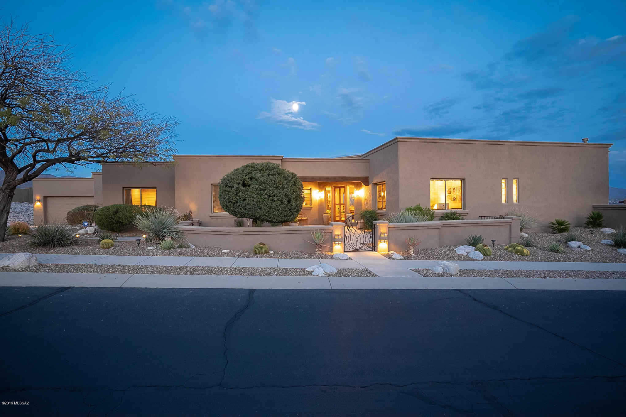 Sabino Mountain (1-290) - Residential