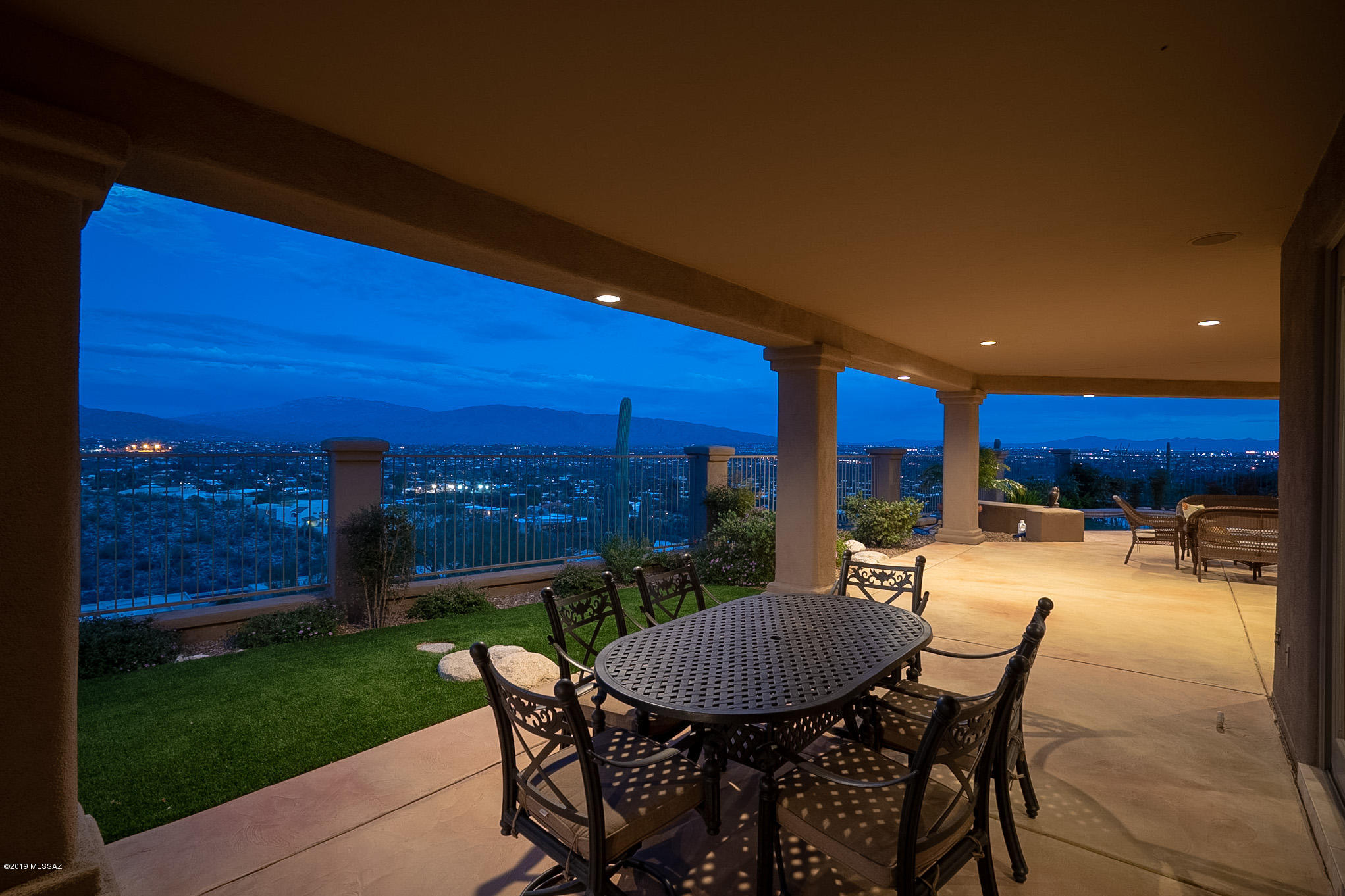 Sabino Mountain (1-290) - Residential