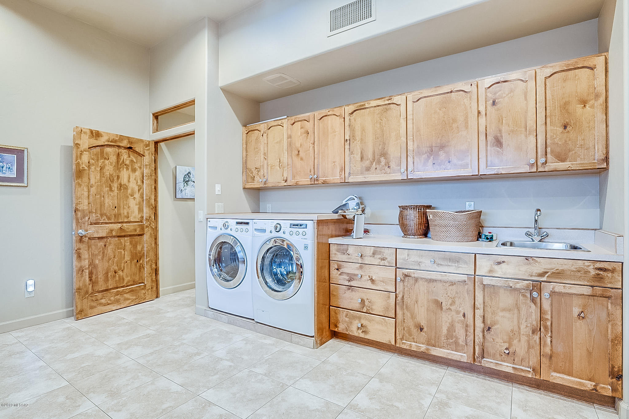 Sabino Mountain (1-290) - Residential
