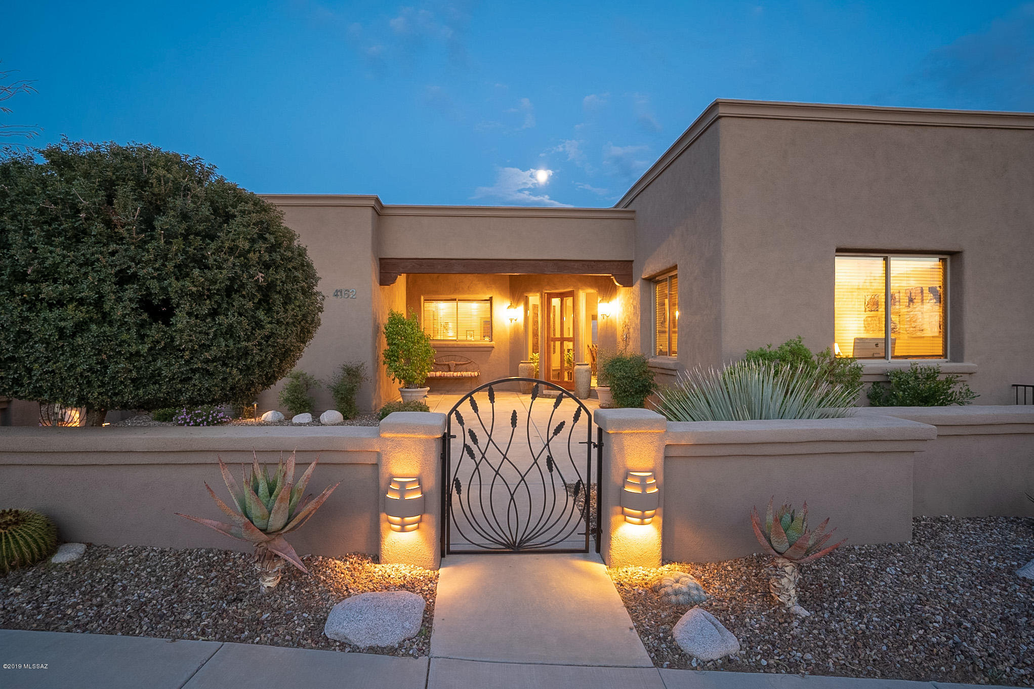 Sabino Mountain (1-290) - Residential
