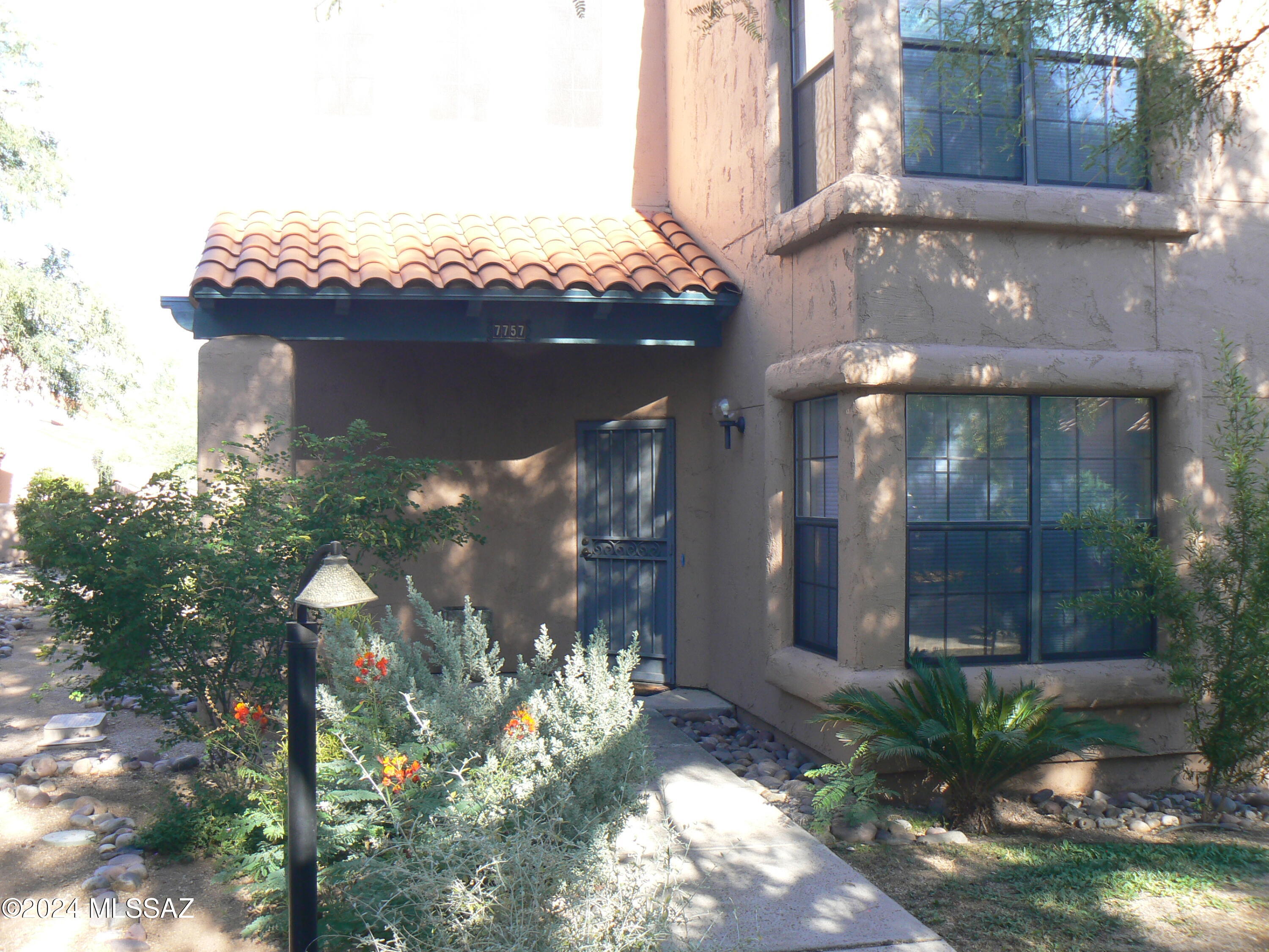 Ventana De Sabino North (1-127) - Residential
