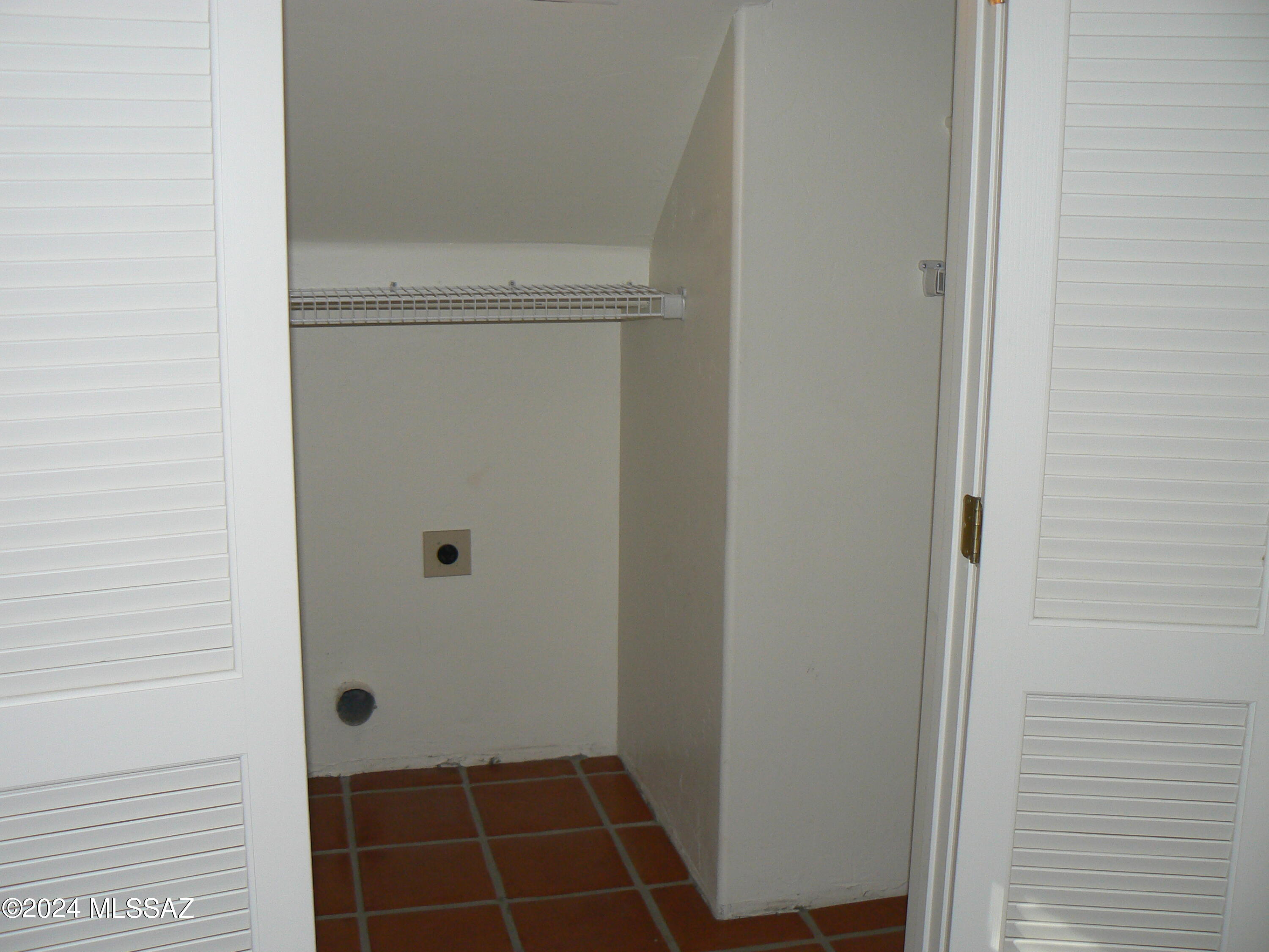 Ventana De Sabino North (1-127) - Residential