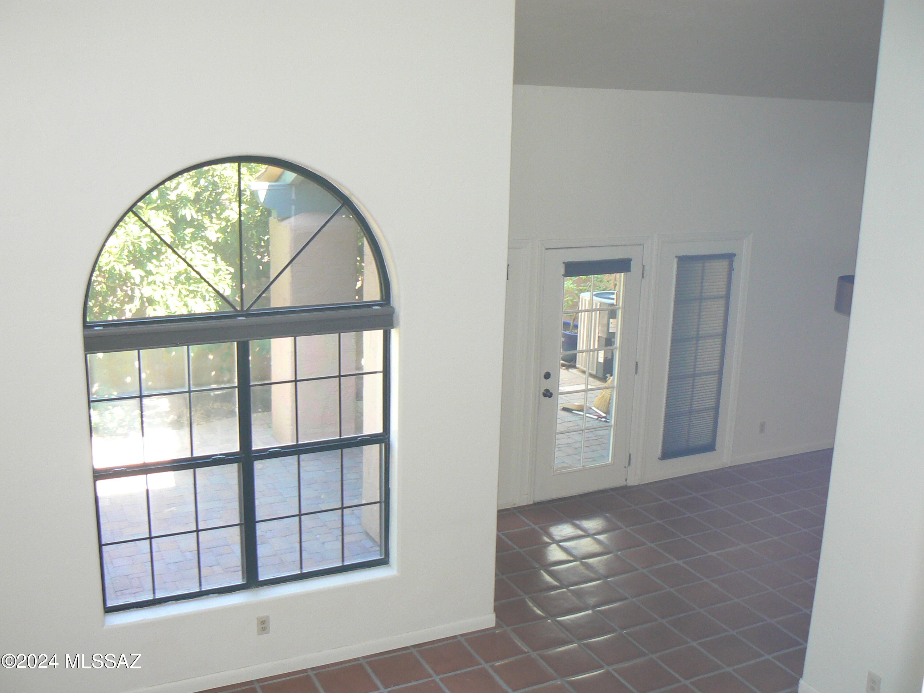 Ventana De Sabino North (1-127) - Residential