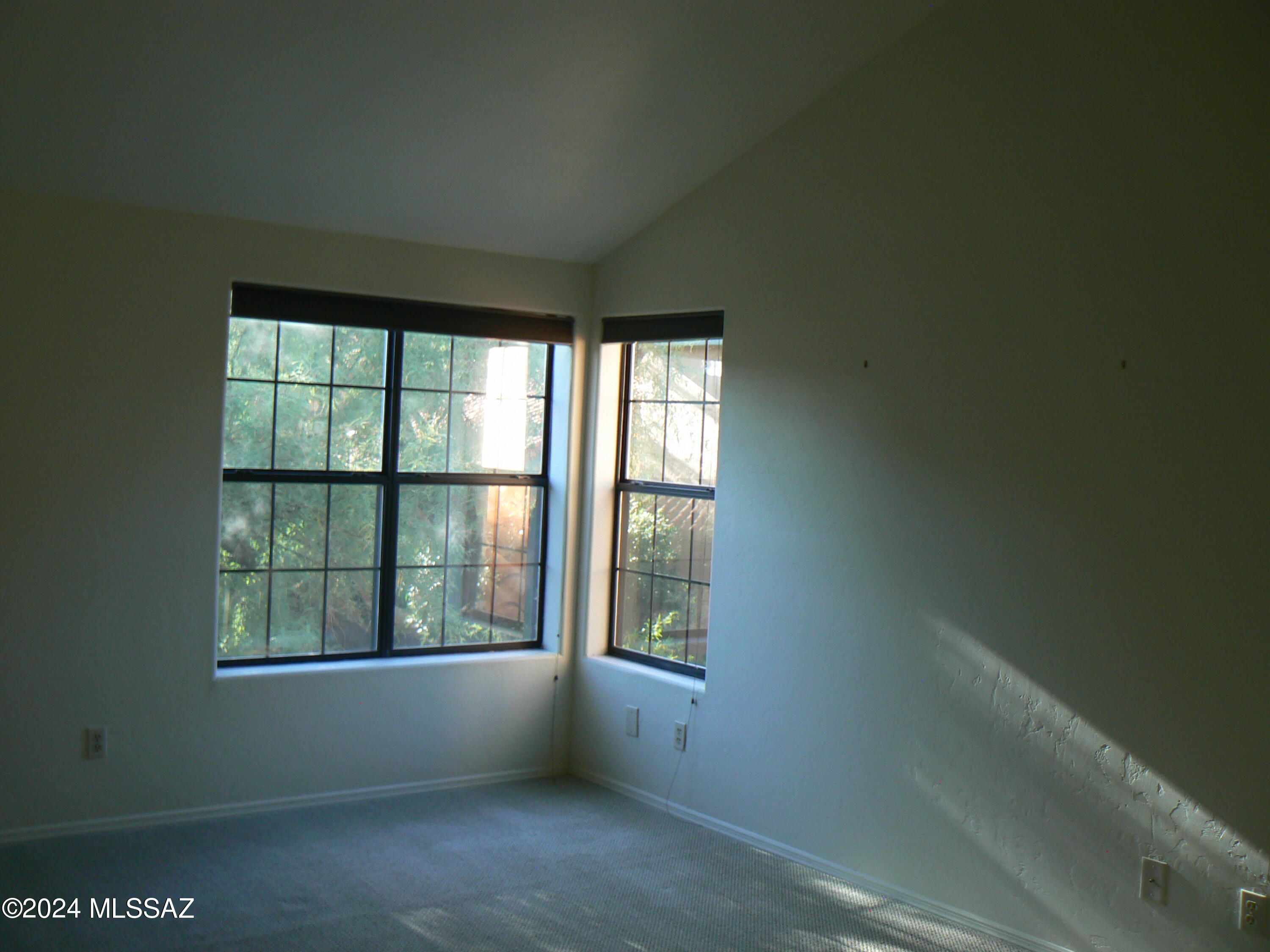 Ventana De Sabino North (1-127) - Residential