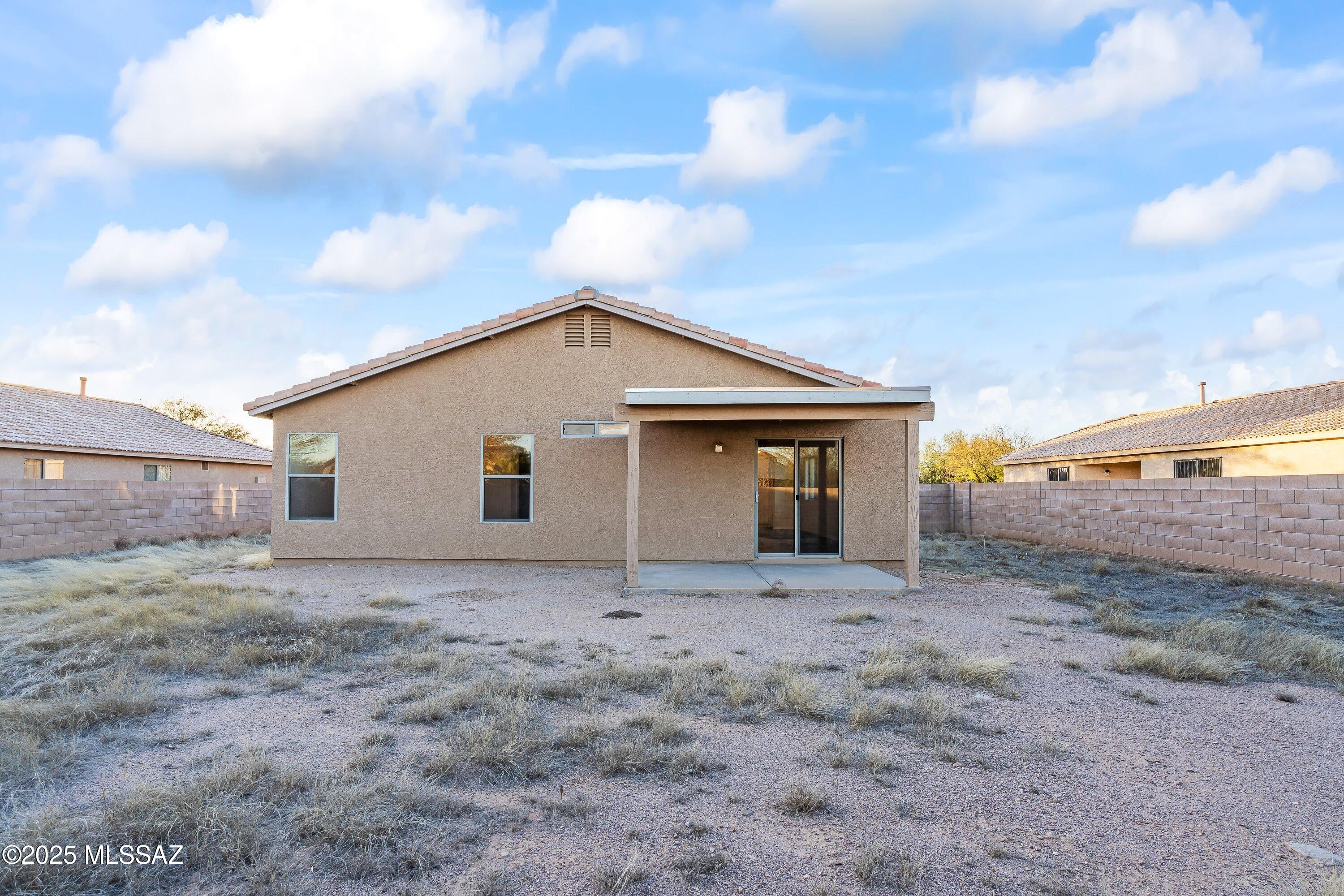 Camino Verde Estates II (1-204) - Residential Lease