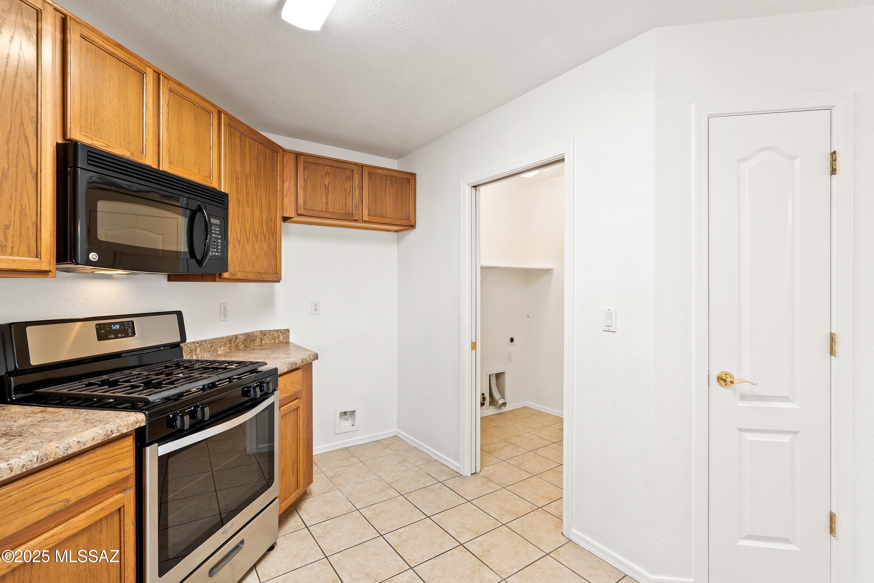 Camino Verde Estates II (1-204) - Residential Lease