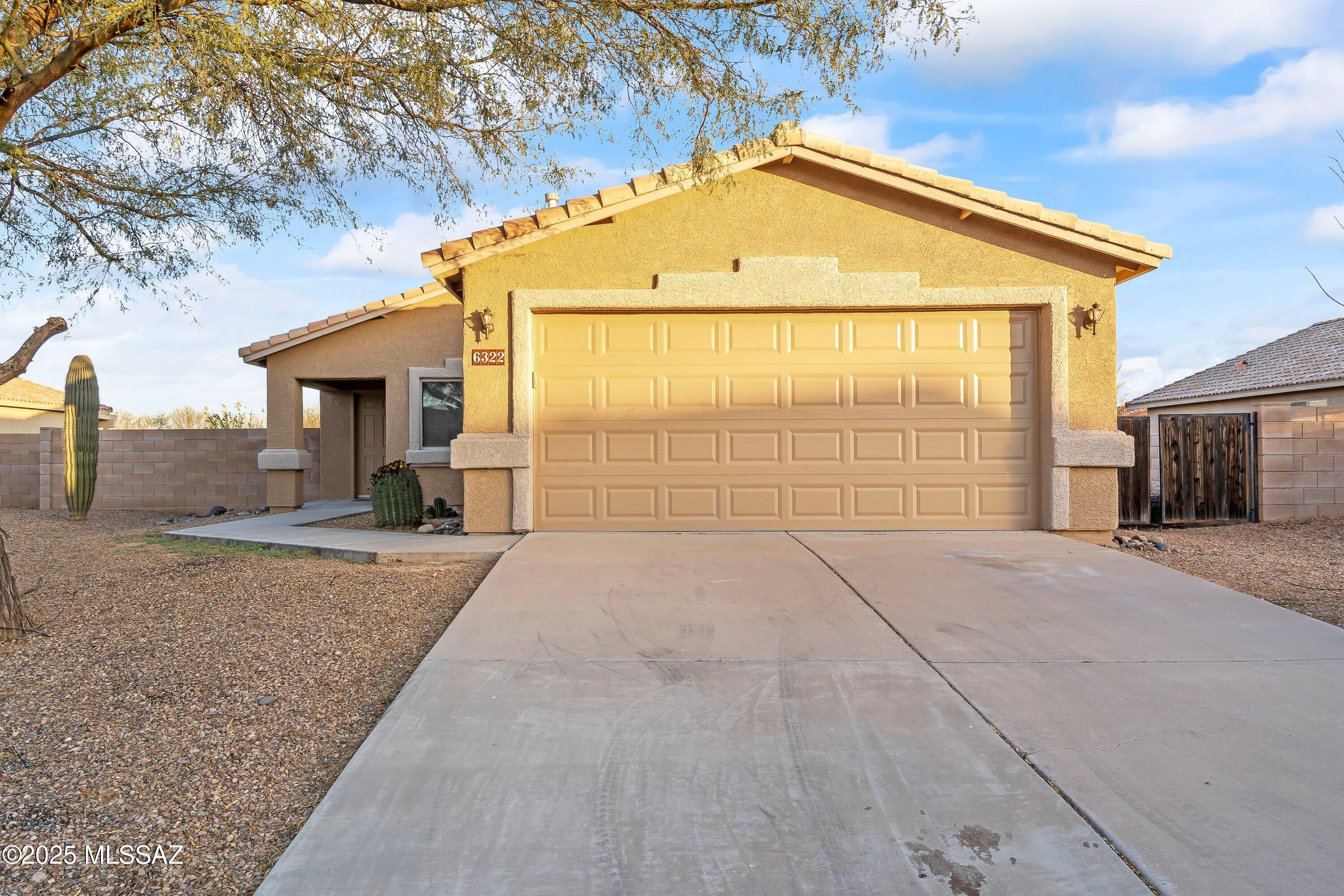 Westside Reszi home with ample room to make your own. The home is in a great location, within 15 minutes of shopping, entertainment, dining, and I19. The perfect starter home with a great layout to take advantage of all the square footage. Has a good-sized backyard with a double gate on the side of the home. Come take a look!