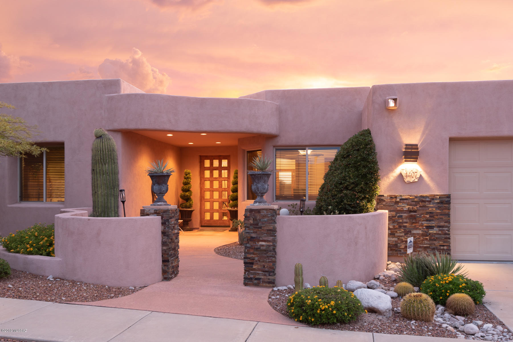 Sabino Mountain (1-290) - Residential