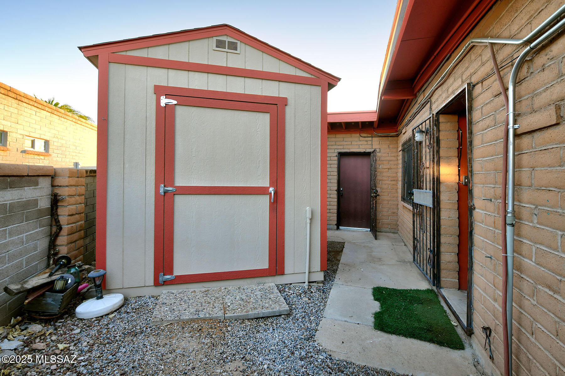 Eastern Hills BLKS 1  2  3 - Residential