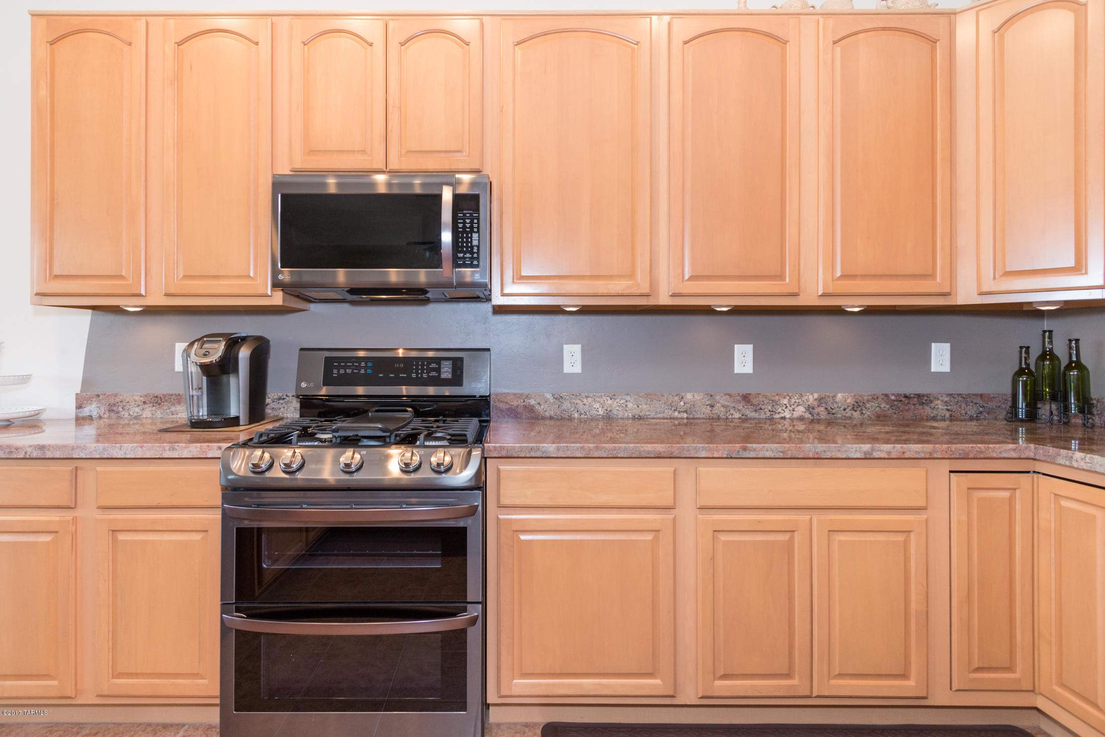 Continental Reserve Blk. 10 (1-69) - Residential