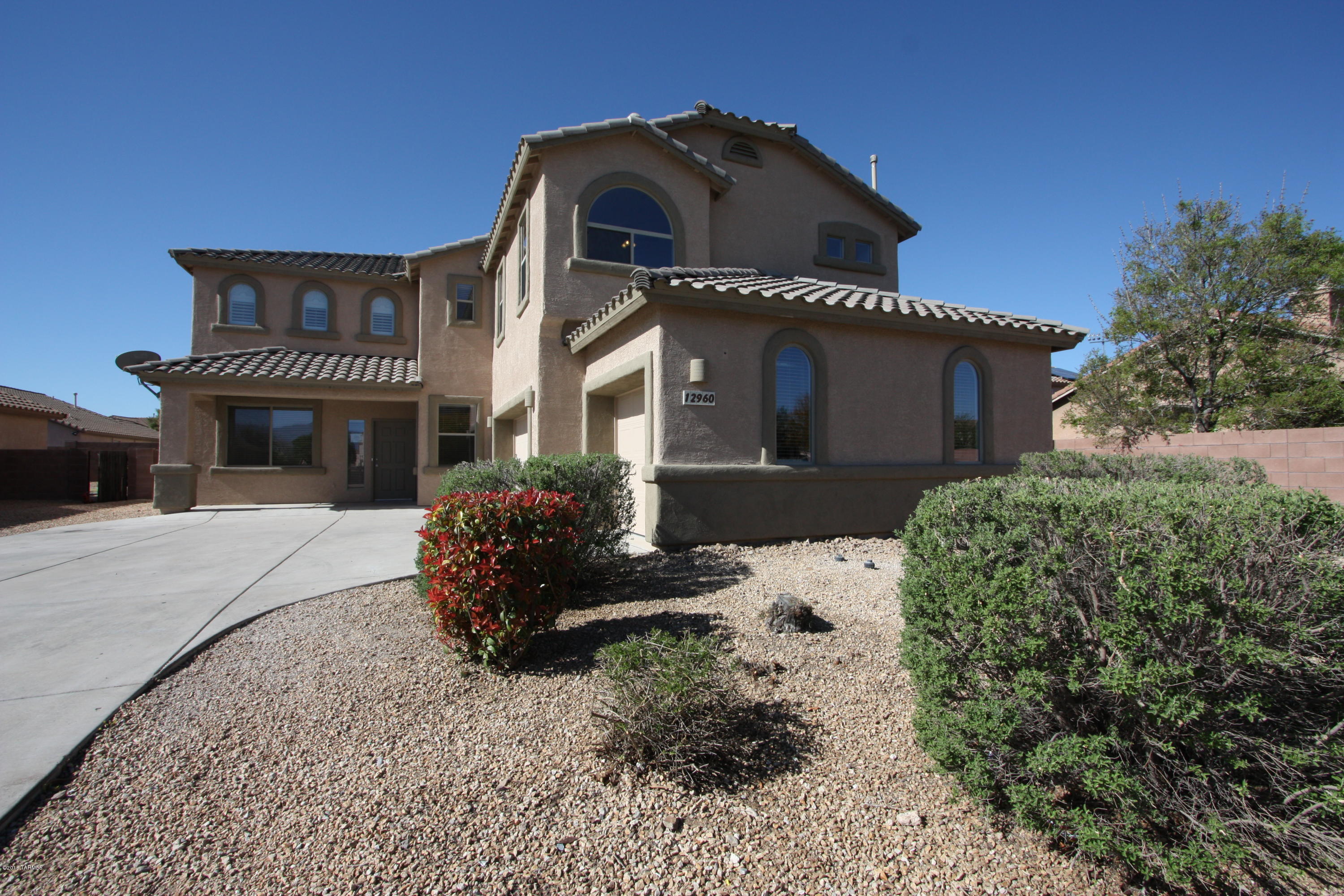 Massive 4 bedroom beauty with bonus den/office in gorgeous Rancho Del Lago!