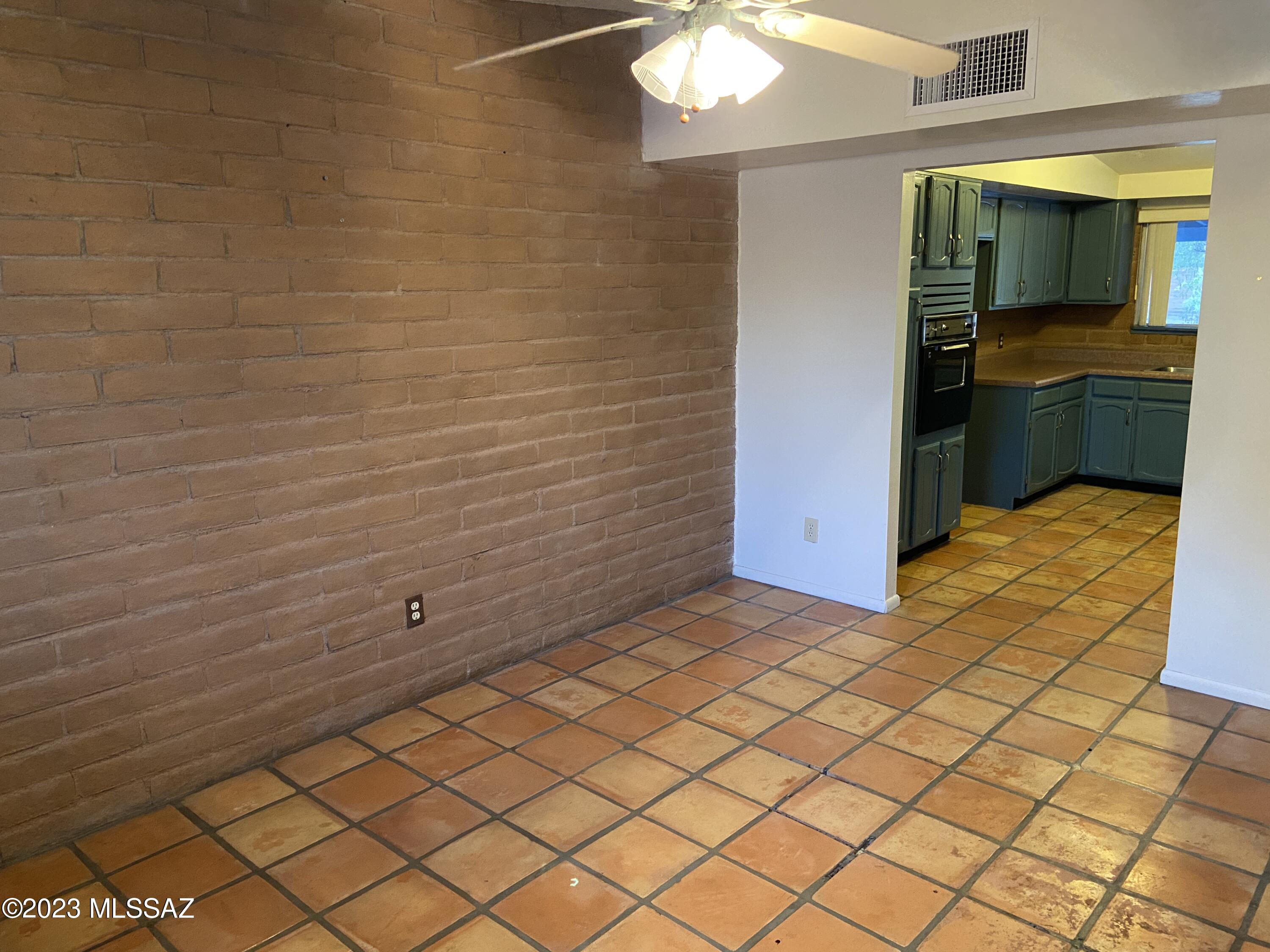 Teresa Terrace (1-28) - Residential