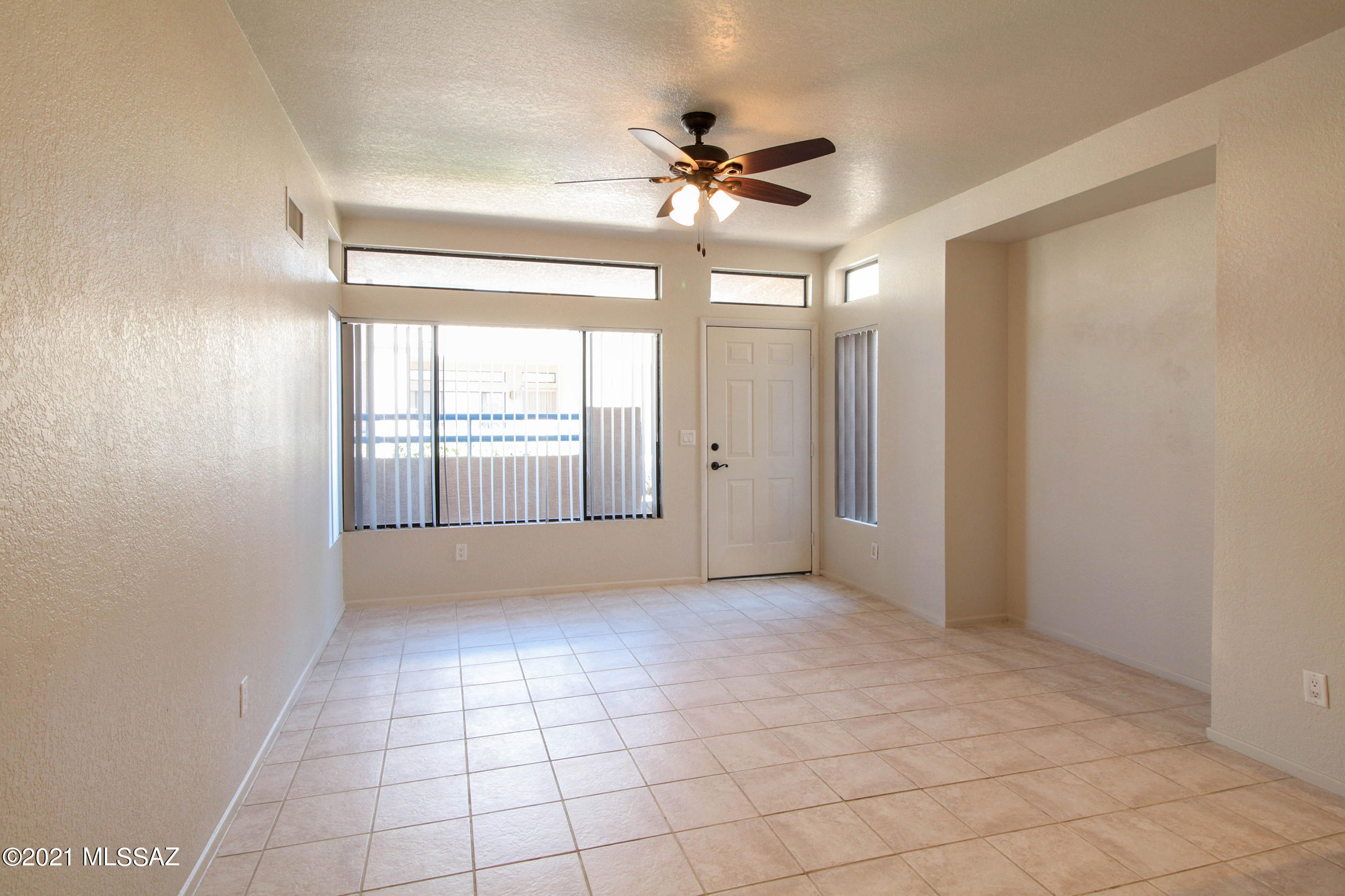 Summertree Condominiums (1-224) - Residential Lease